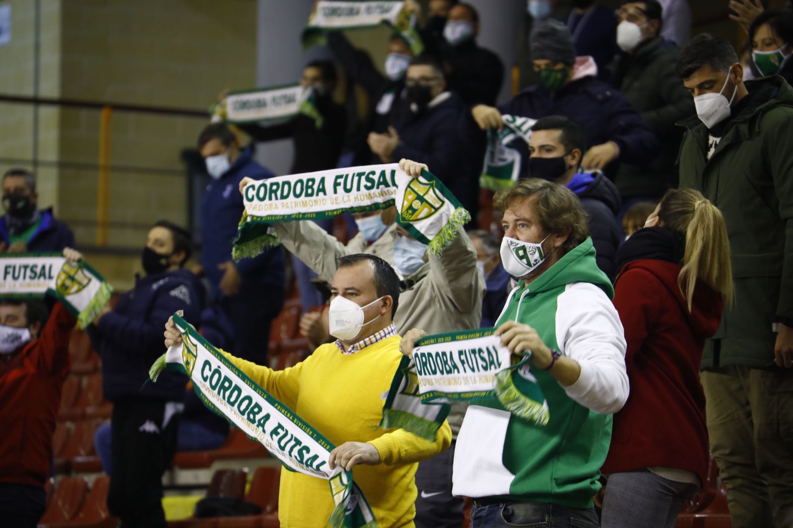 Las imágenes del triunfo del Córdoba Futsal ante O Parrulo