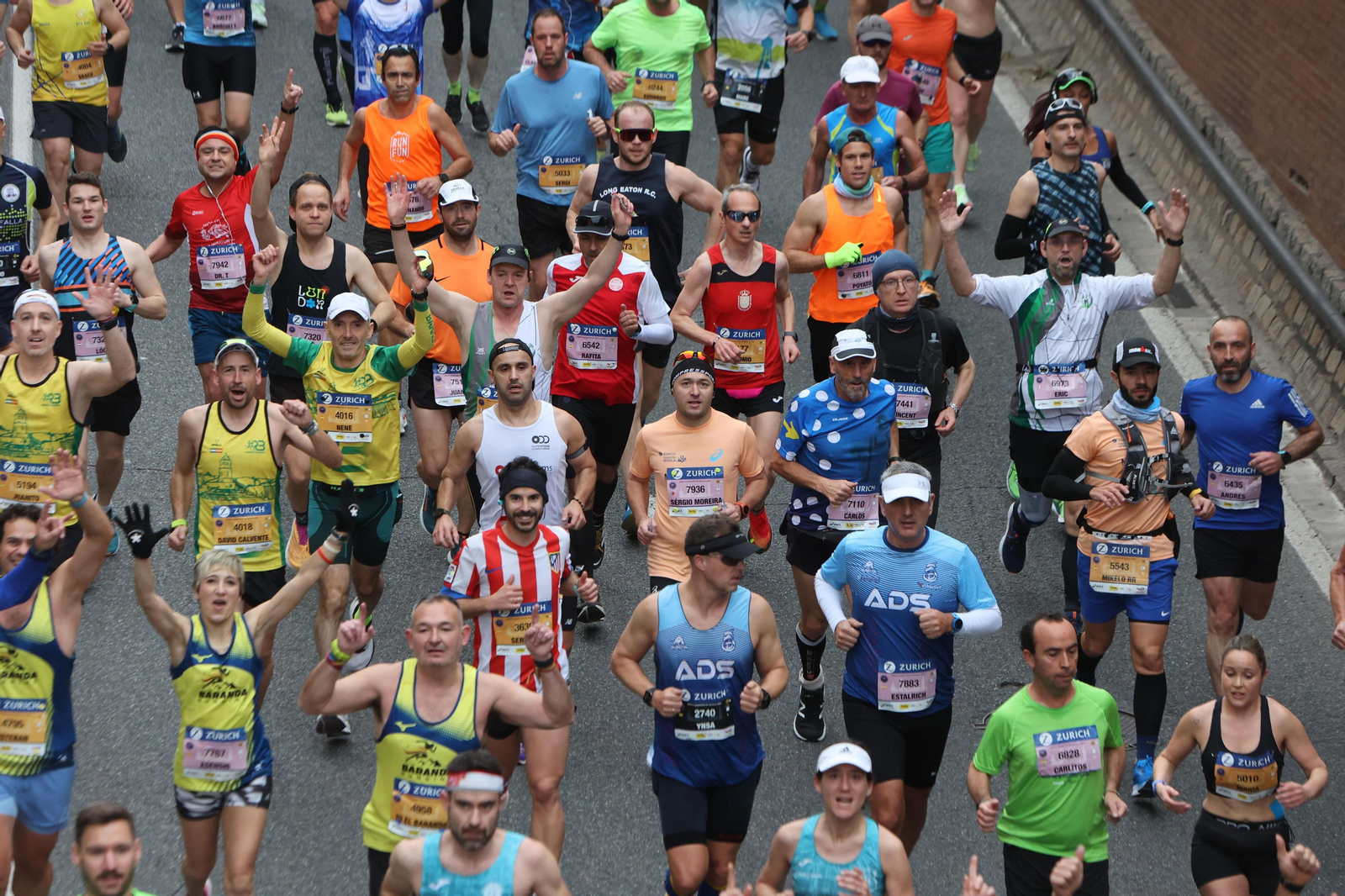 Búscate en la maratón de Sevilla 05