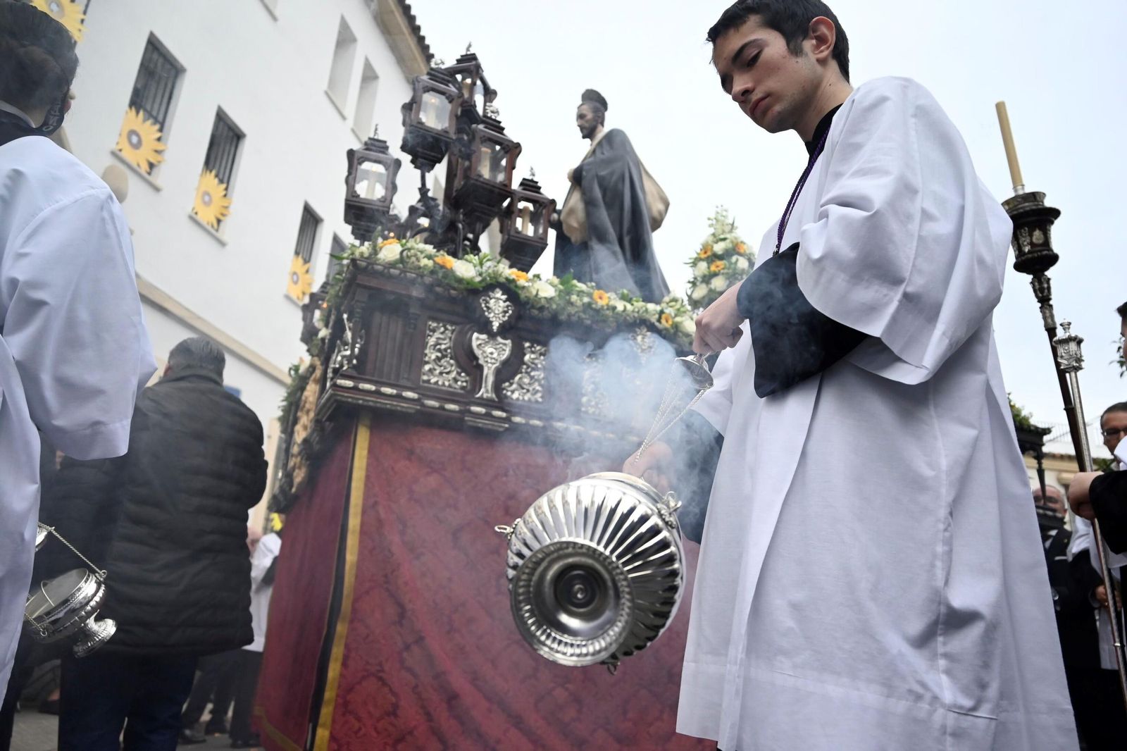 Las mejores imágenes de la procesión en Córdoba del Padre Cristóbal de Santa Catalina