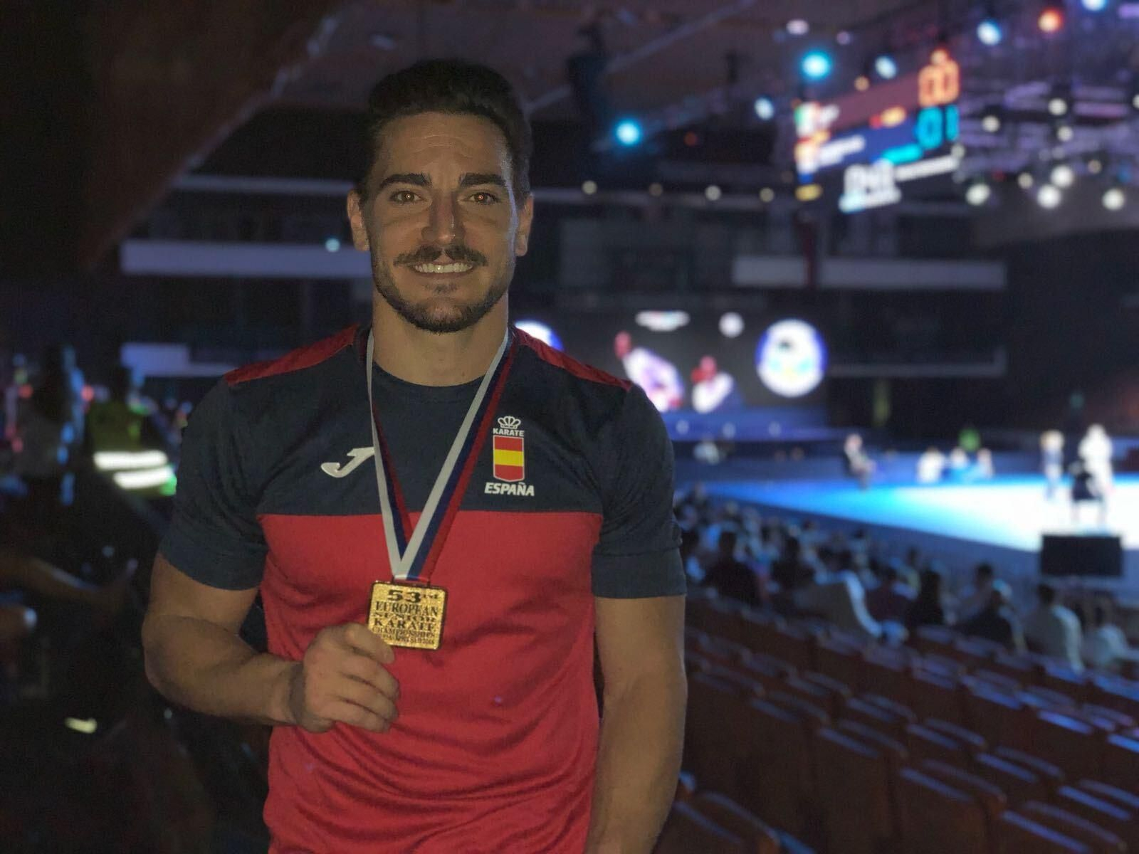 La carrera de Damián Quintero, en fotos