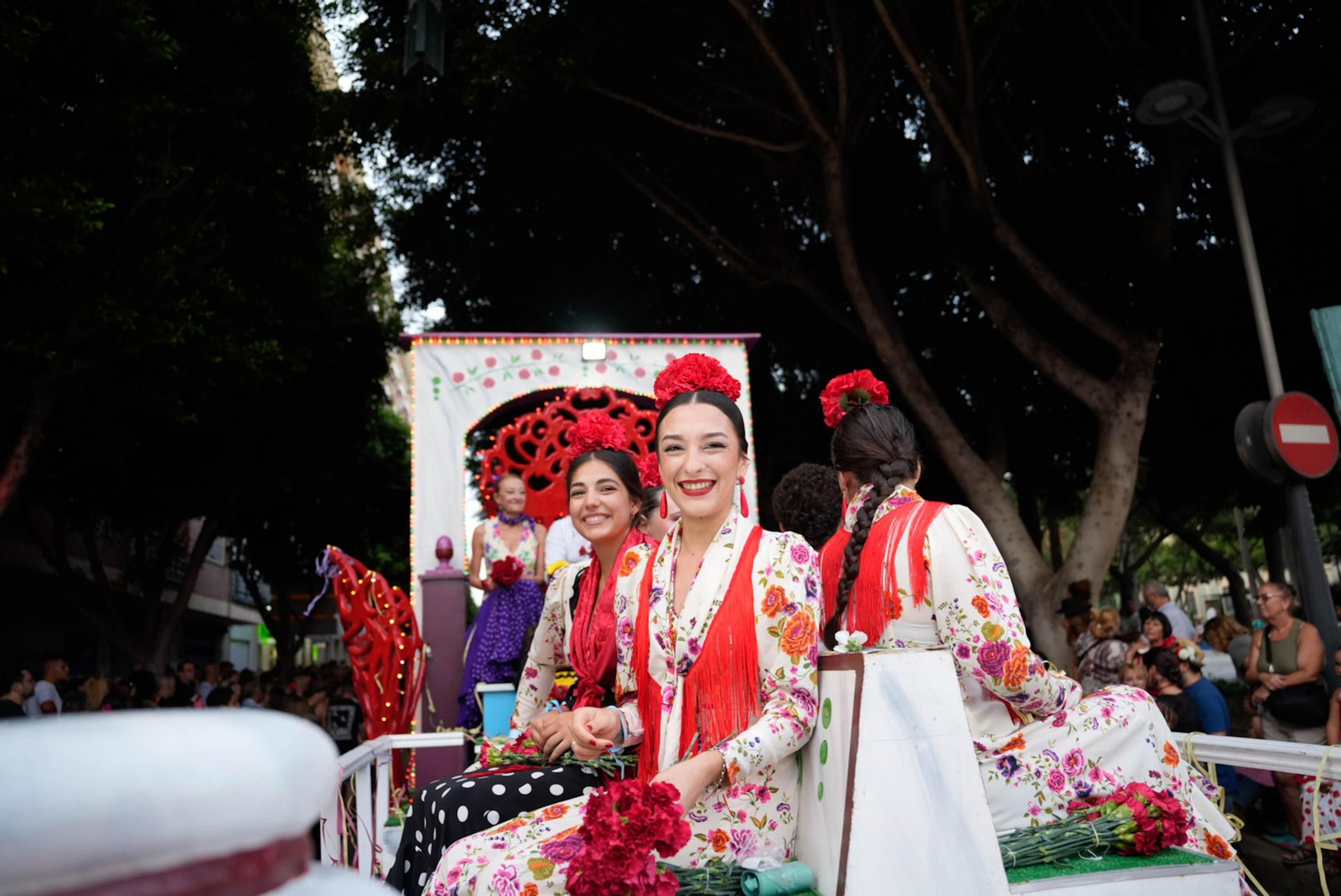 Así se ha vivido la Batalla de Flores en la Feria de Almería