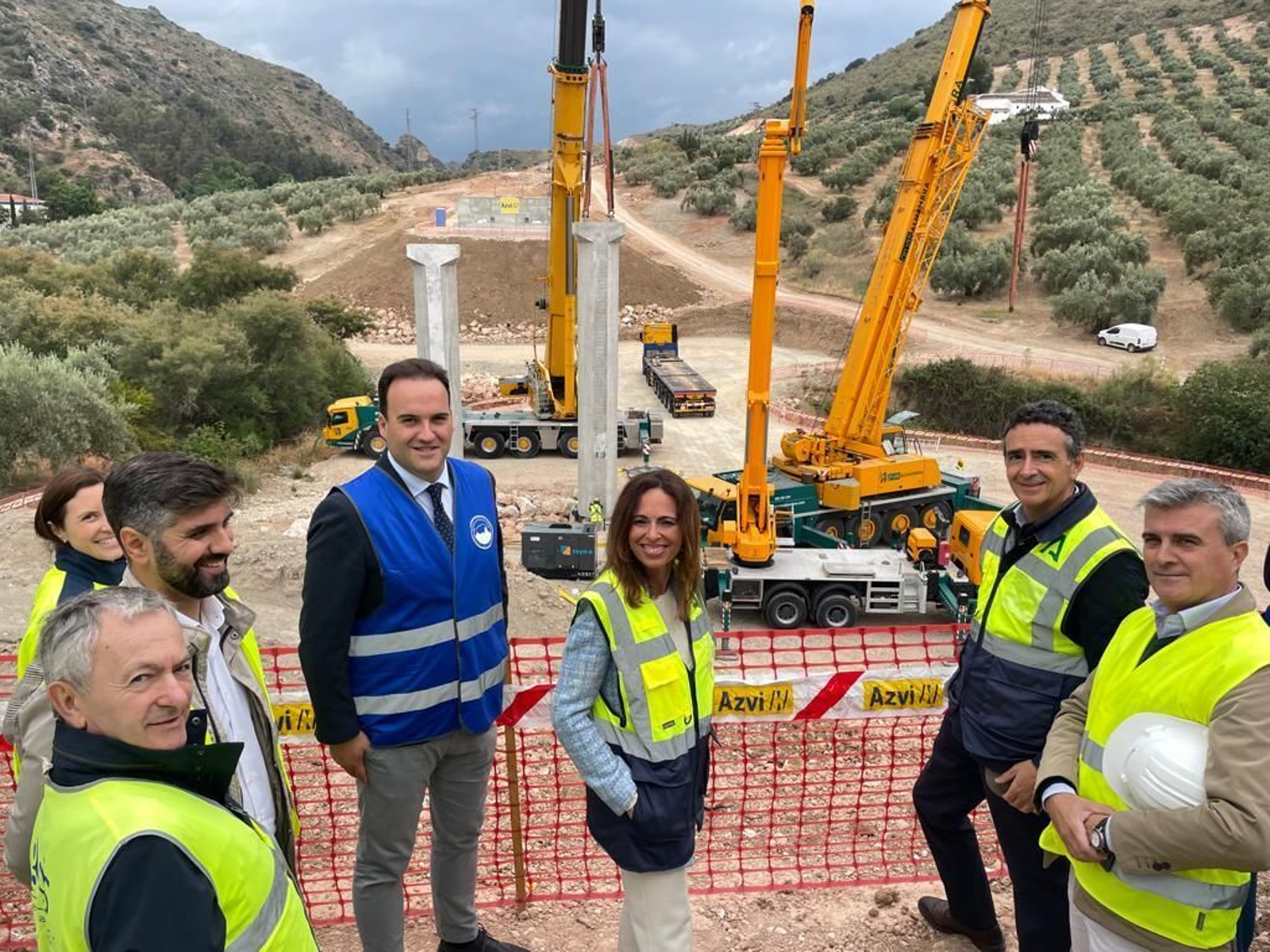 La consejera de Fomento y el alcalde de Priego de Córdoba visitan las obras. La consejera de Fomento y el alcalde de Priego de Córdoba visitan las obras.