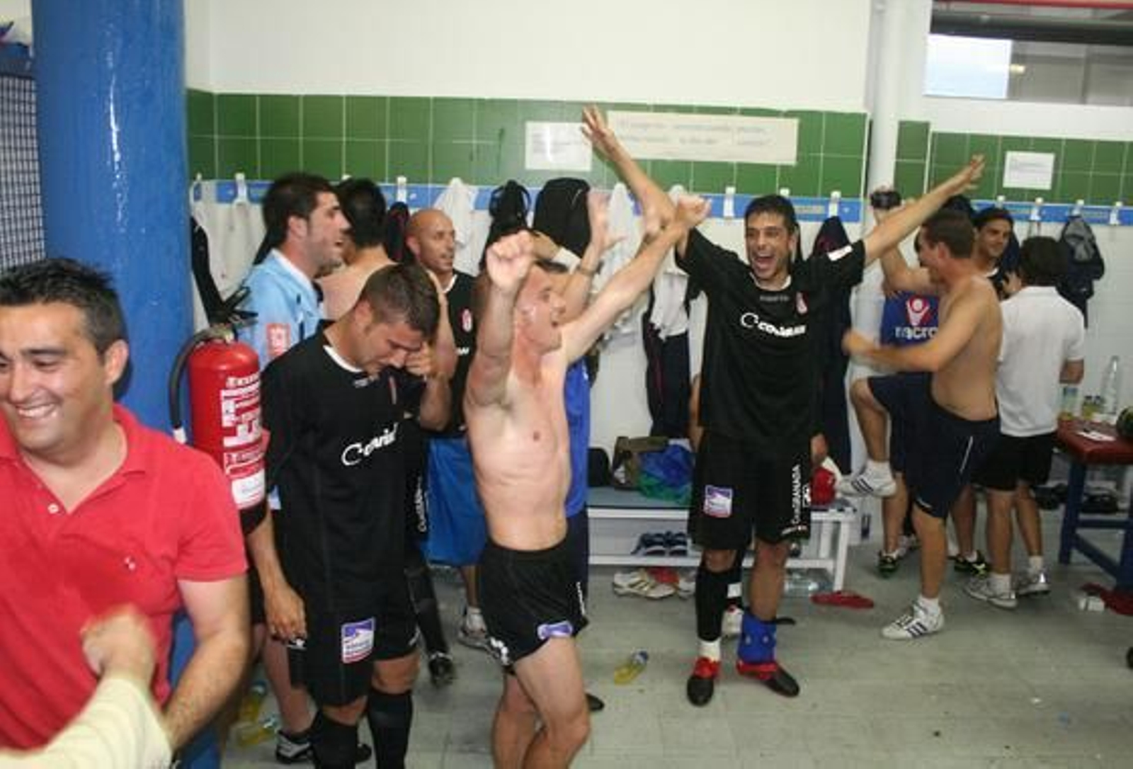 El Granada jugará a la Segunda División A tras deambular por Segunda B y Tercera durante 22 años. / LOF