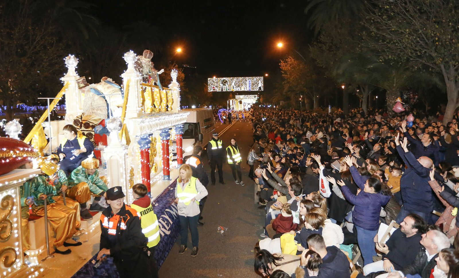 Fotos de la Cabalgata de Reyes Magos en Málaga 2020
