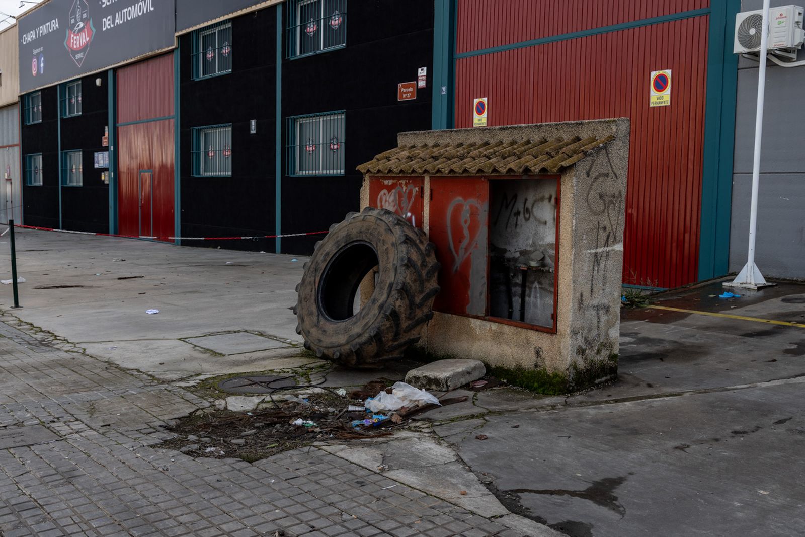 El estado de deterioro del polígono de Los Olivares