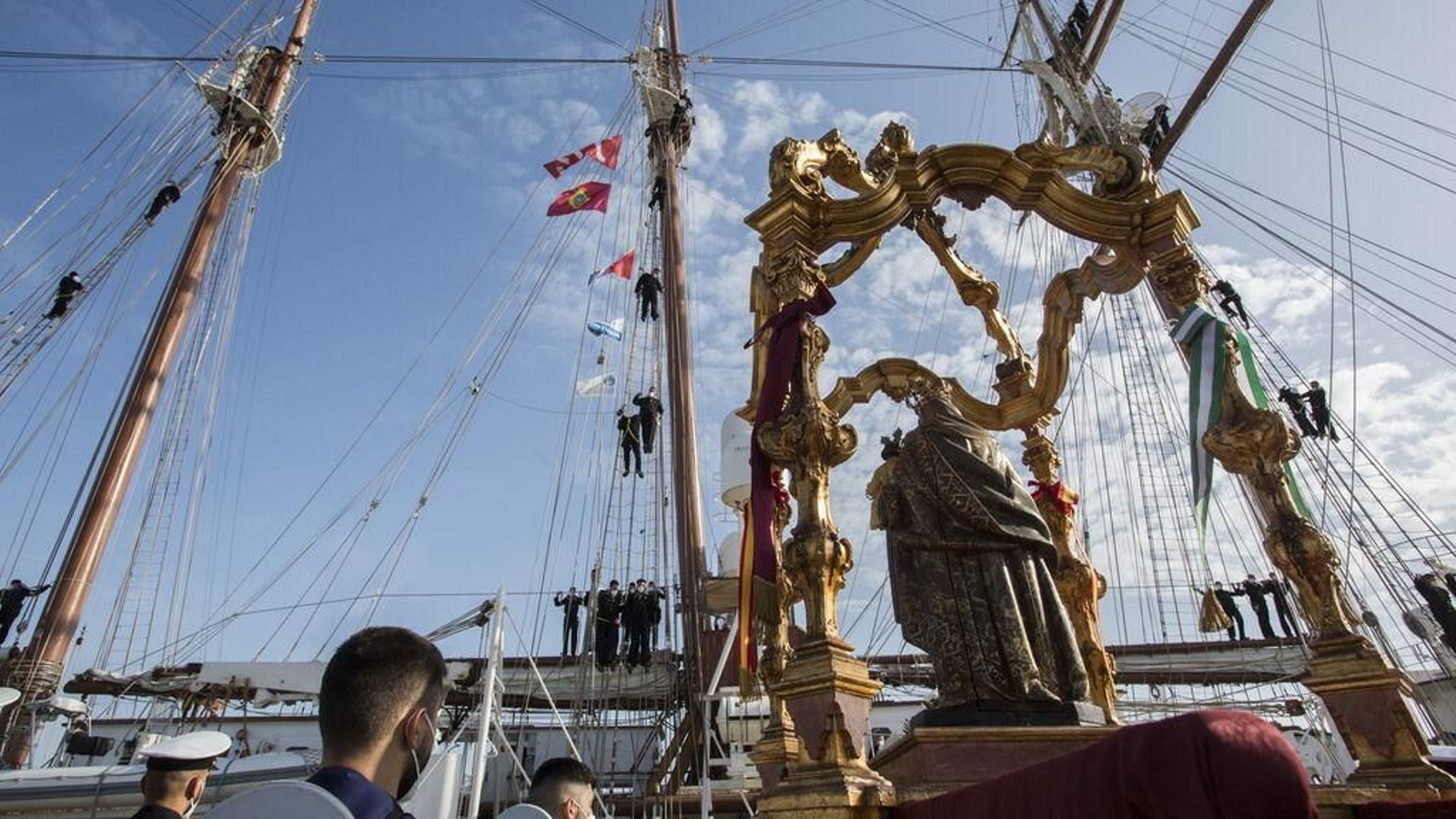 La Virgen del Carmen antes de salir de Cádiz.