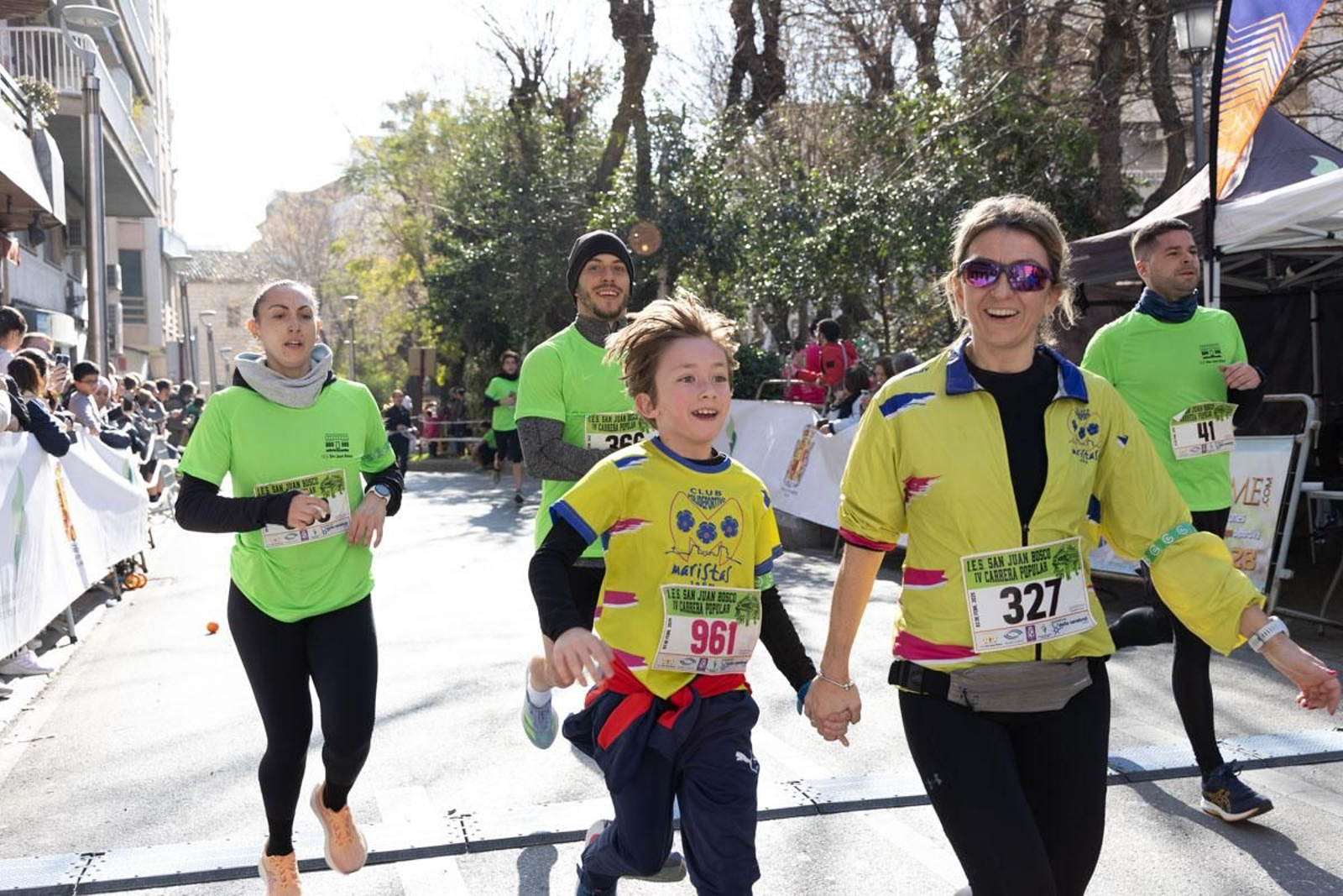 Deporte y solidaridad se unen en la IV Carrera Popular IES San Juan Bosco, en imágenes