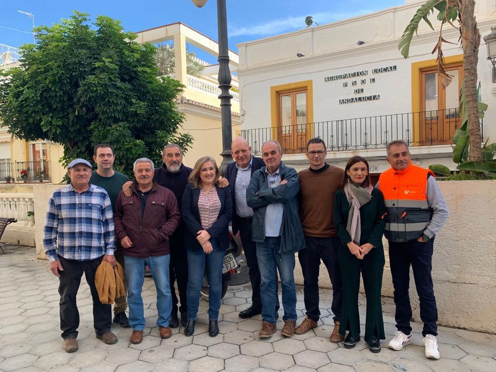 Agricultores de Almuñécar piden el apoyo a la comunidad escolar para la para la manifestación del 14 de diciembre