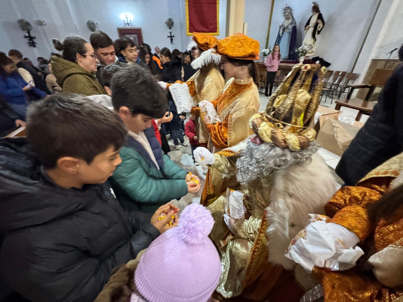 El éxito de la llegada de los Reyes Magos a Roquetas de Mar, en imágenes