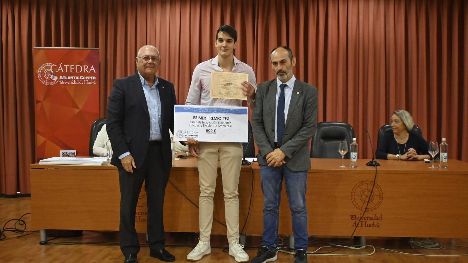 Antonio Borrero, Premio al mejor TFG.