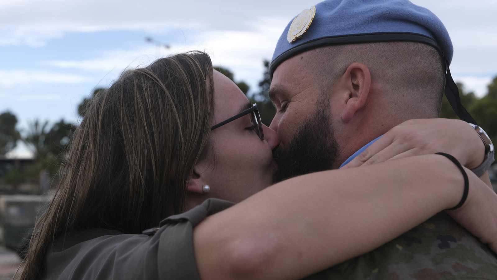 Imágenes de la salida del segundo contingente de La Legión con destino el Líbano