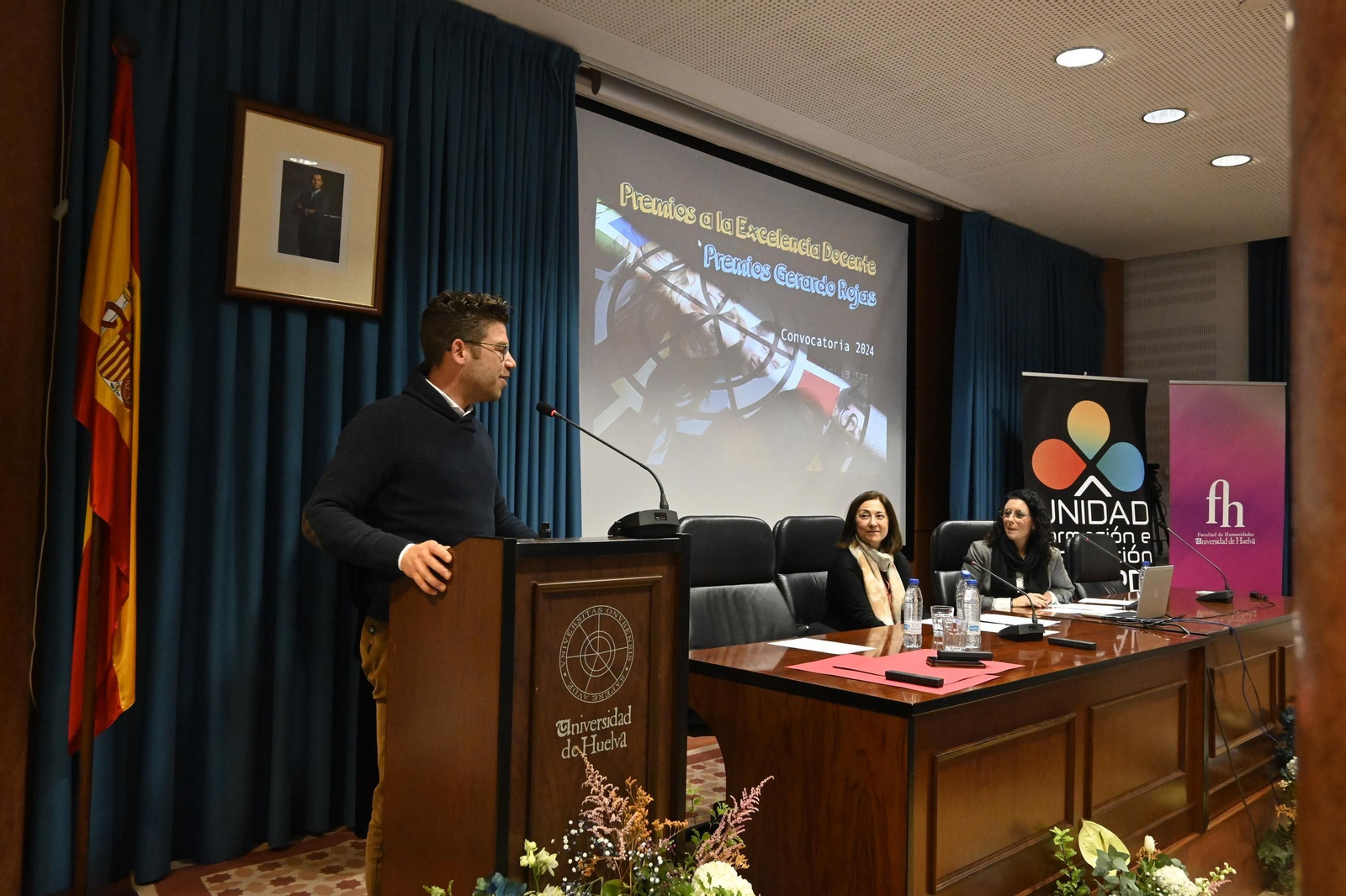 Premios a la Excelencia Docente 2024 y los Premios 'Gerardo Rojas' de Proyectos de Intercambio entre Empresas e Instituciones, en imágenes