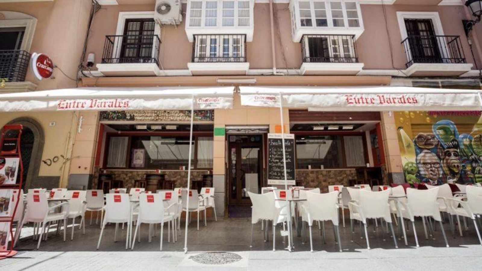 El Restaurante Cofrade Entre Varales. El Restaurante Cofrade Entre Varales.