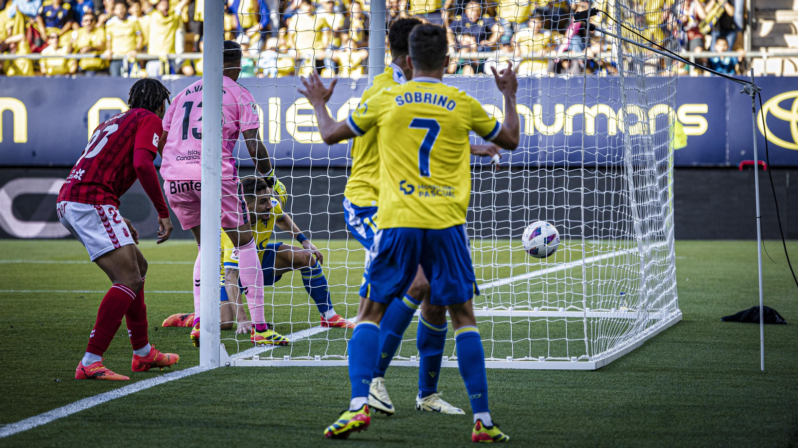 Partido del Cádiz CF contra la UD Las Palmas
