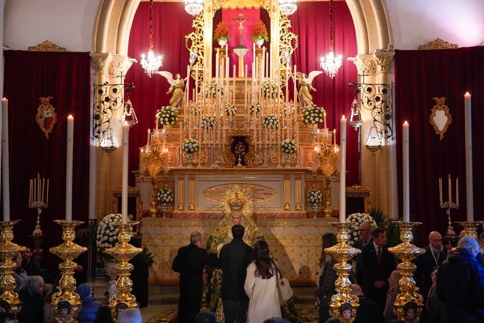 Besamanos de la Esperanza Macarena