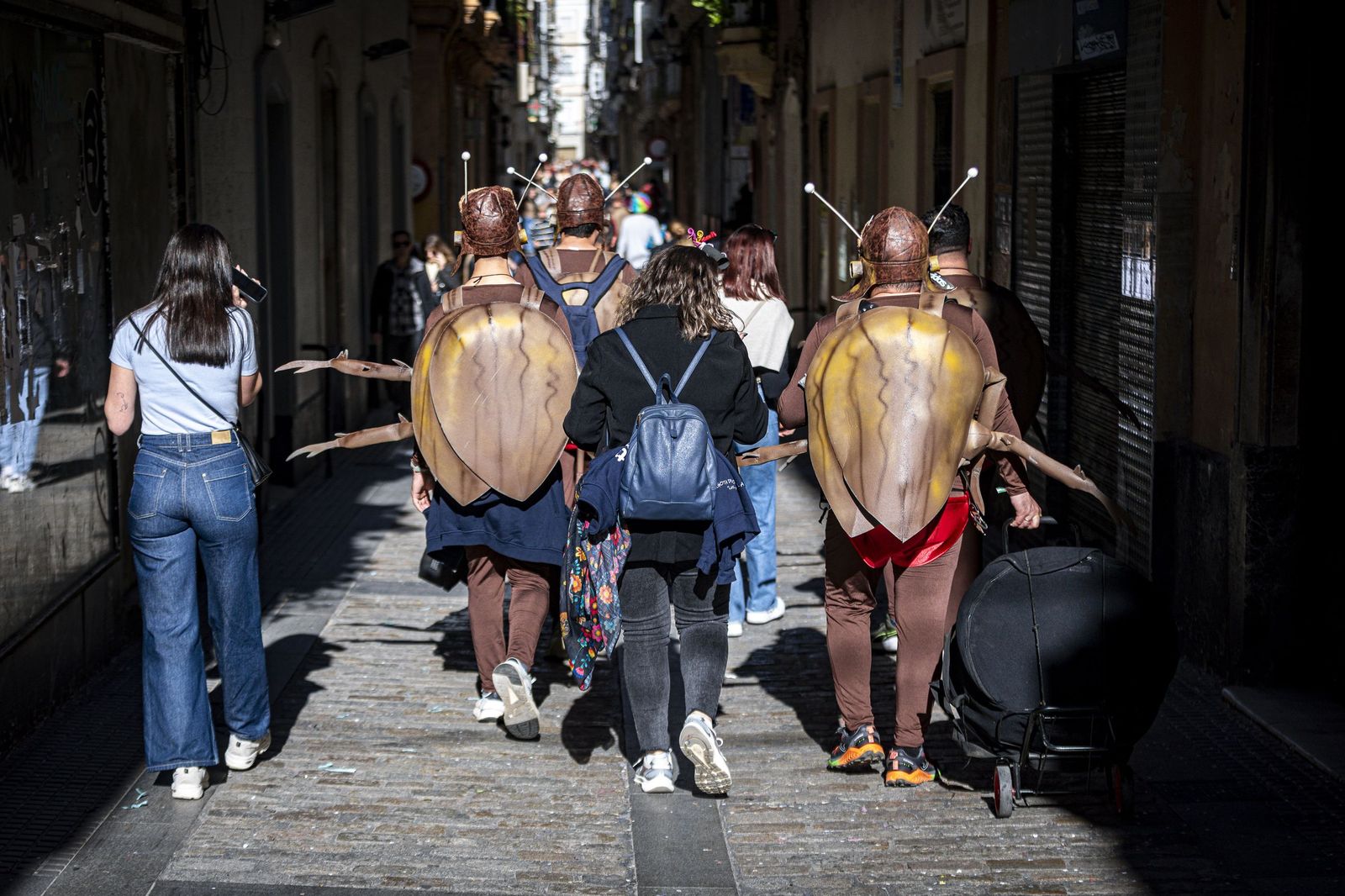 Las imágenes del Domingo de Piñata del Carnaval de Cádiz 2026