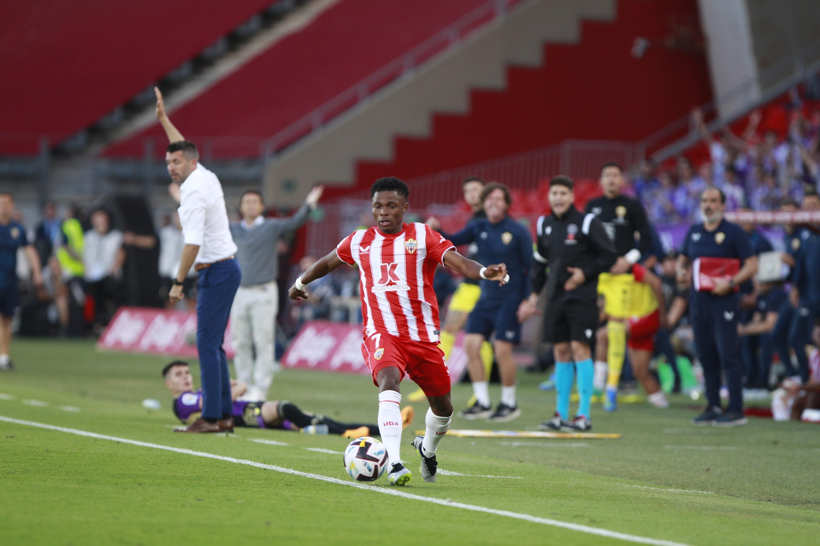 Imágenes del partido U.D. Almería-Real Valladolid C.F.