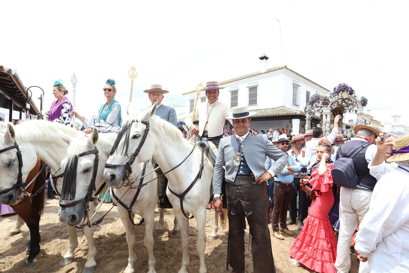 La Hermandad del Rocío de Jerez se presenta ante la Virgen