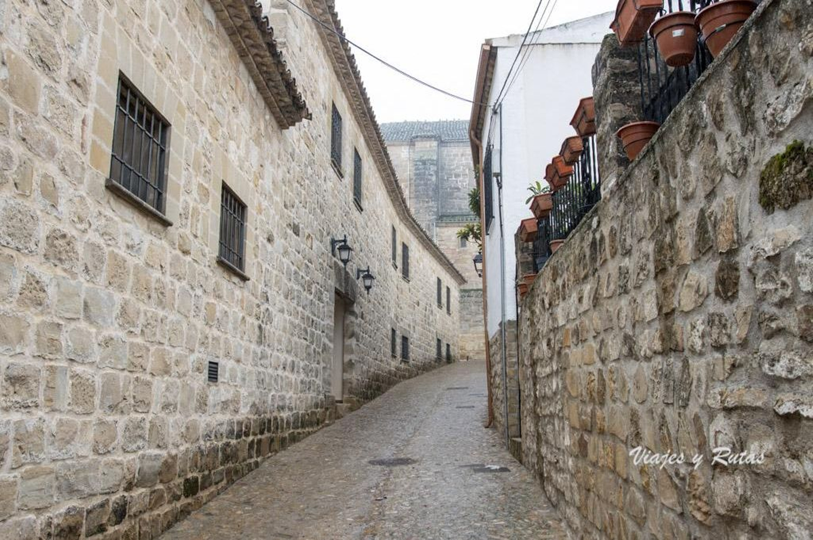 No solo Granada, Sabiote también cuenta con un precioso barrio medieval llamado Albaicín.