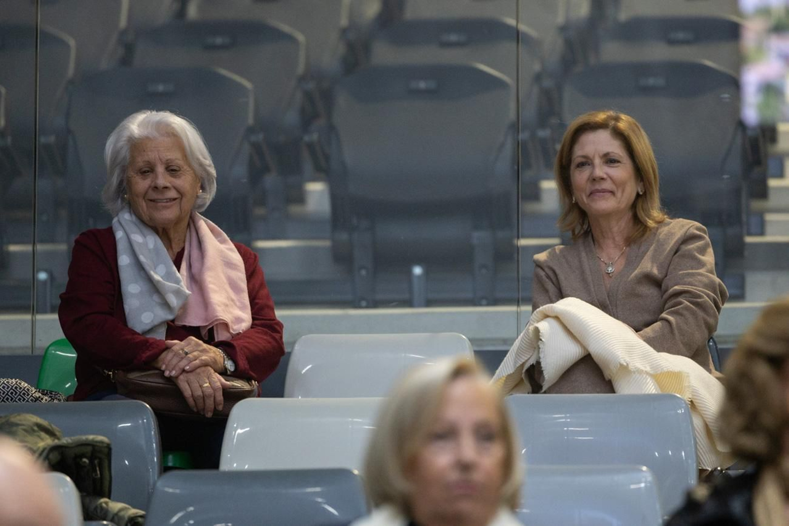 Así se disfruta en Jaén del concierto de Raphael, "Raphaelísimo"