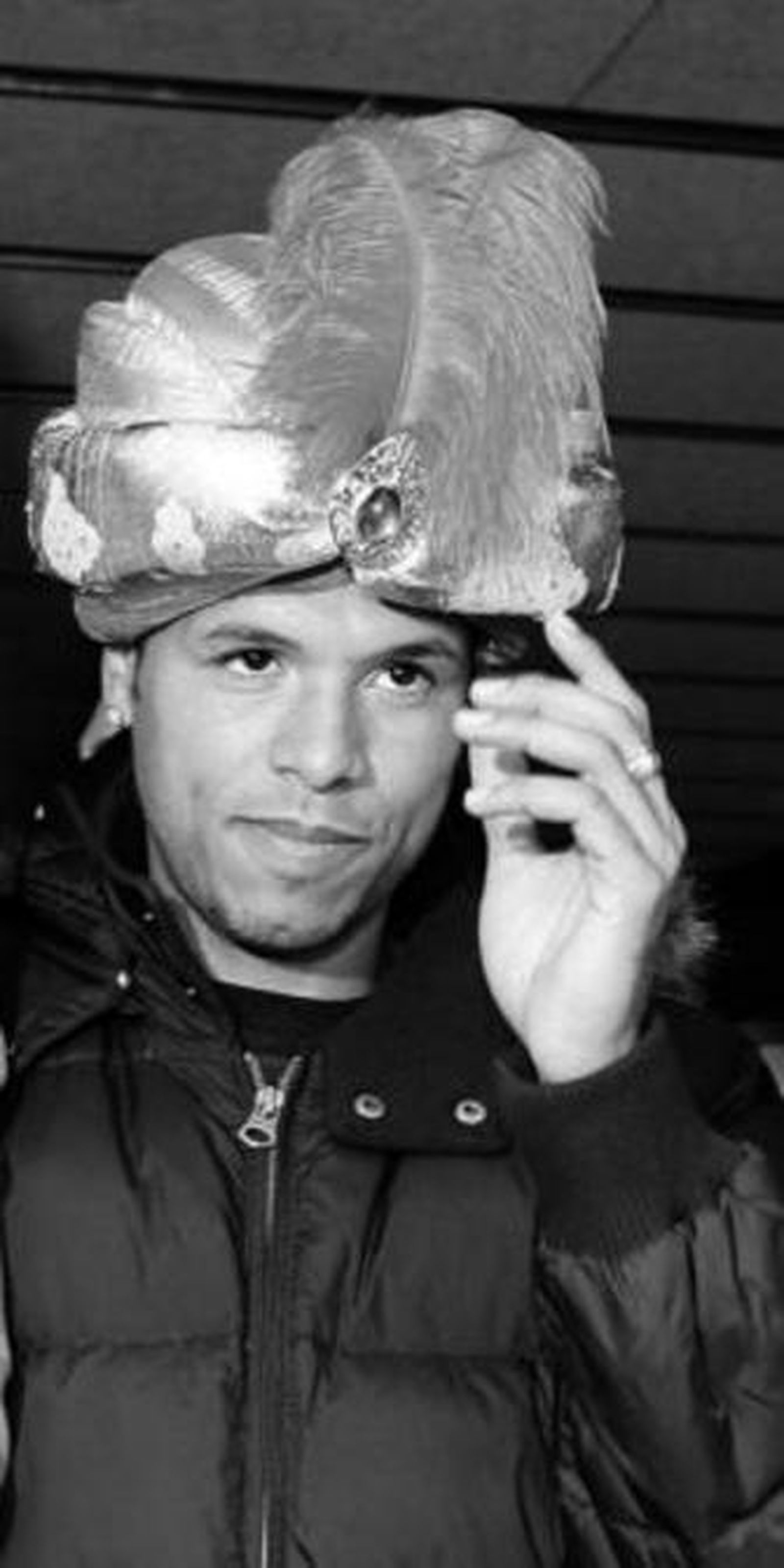 Luis Fabiano, con la corona de rey Baltasar.