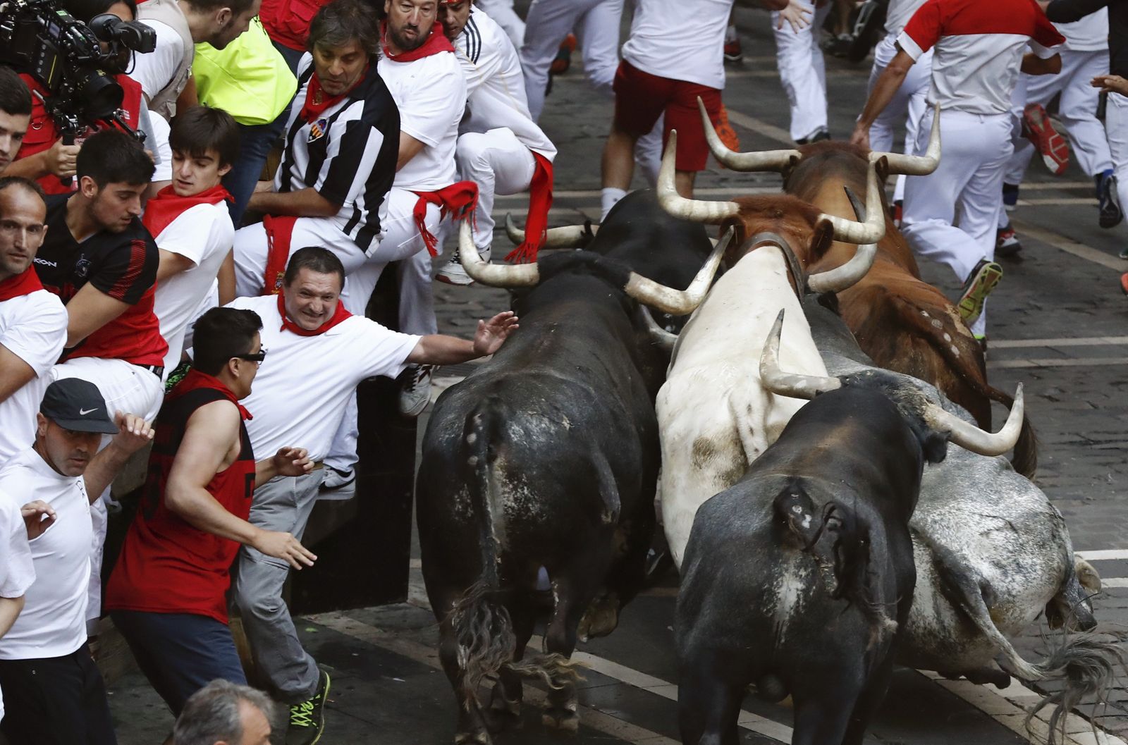 Las imágenes del último encierro de los sanfermines