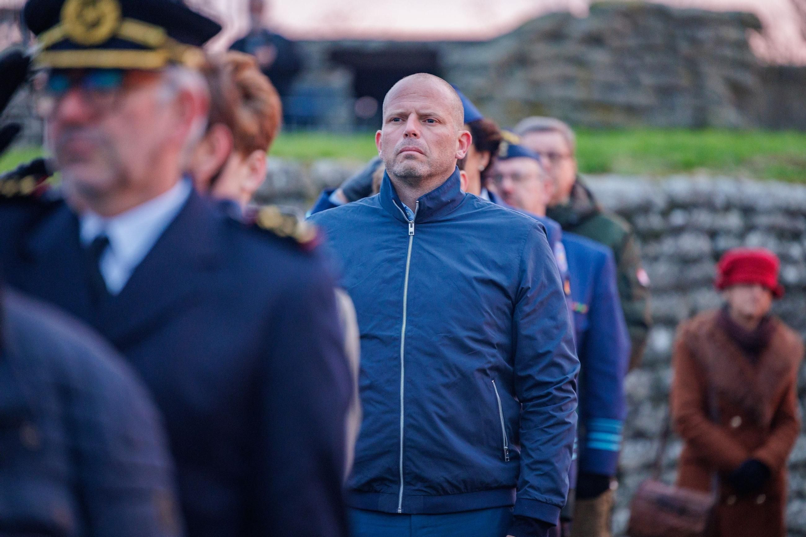 El ministro de Defensa belga, Theo Francken, en una ceremonia militar este lunes. El ministro de Defensa belga, Theo Francken, en una ceremonia militar este lunes.