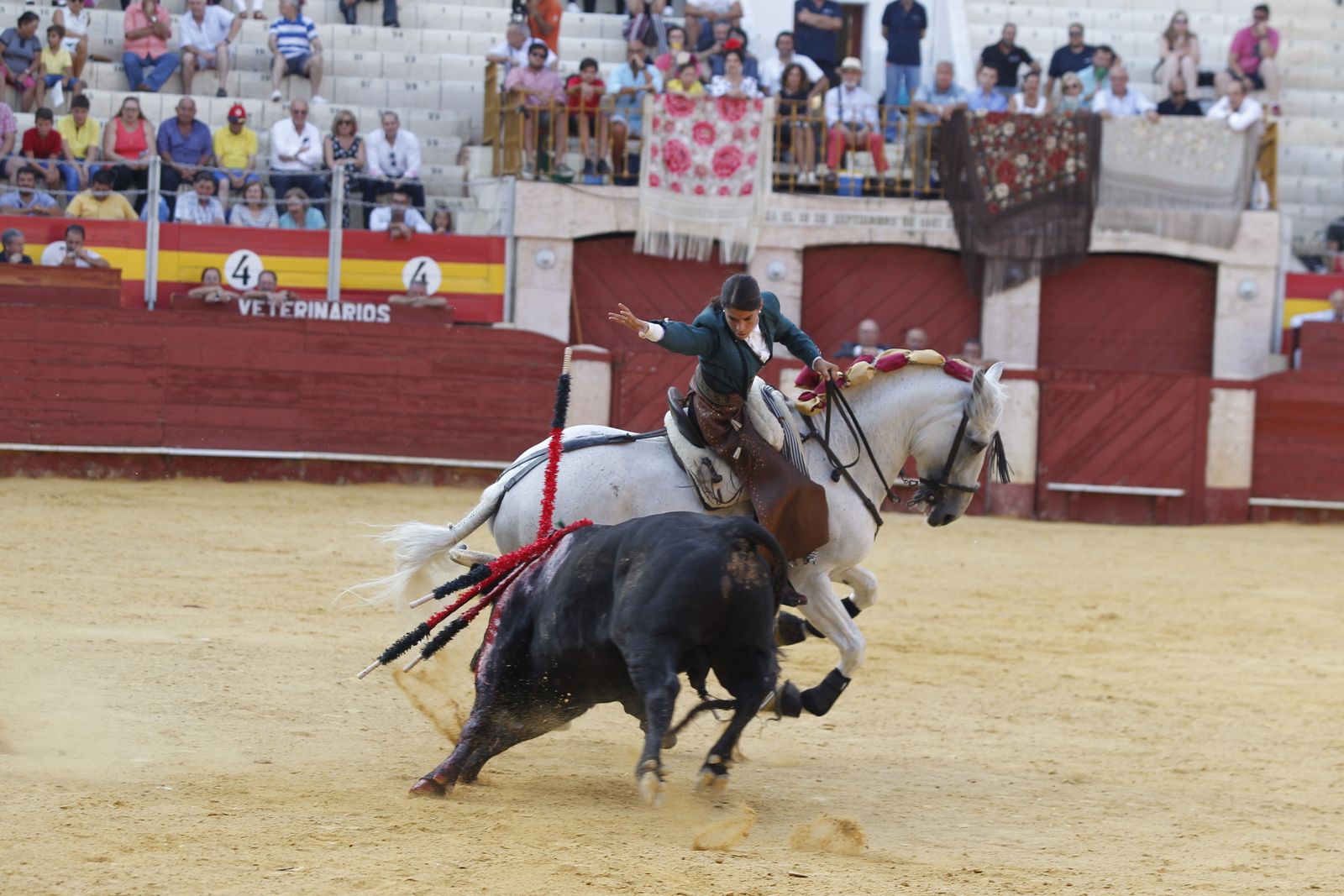 Fotogalería corrida de rejones. Feria de Almería 2019