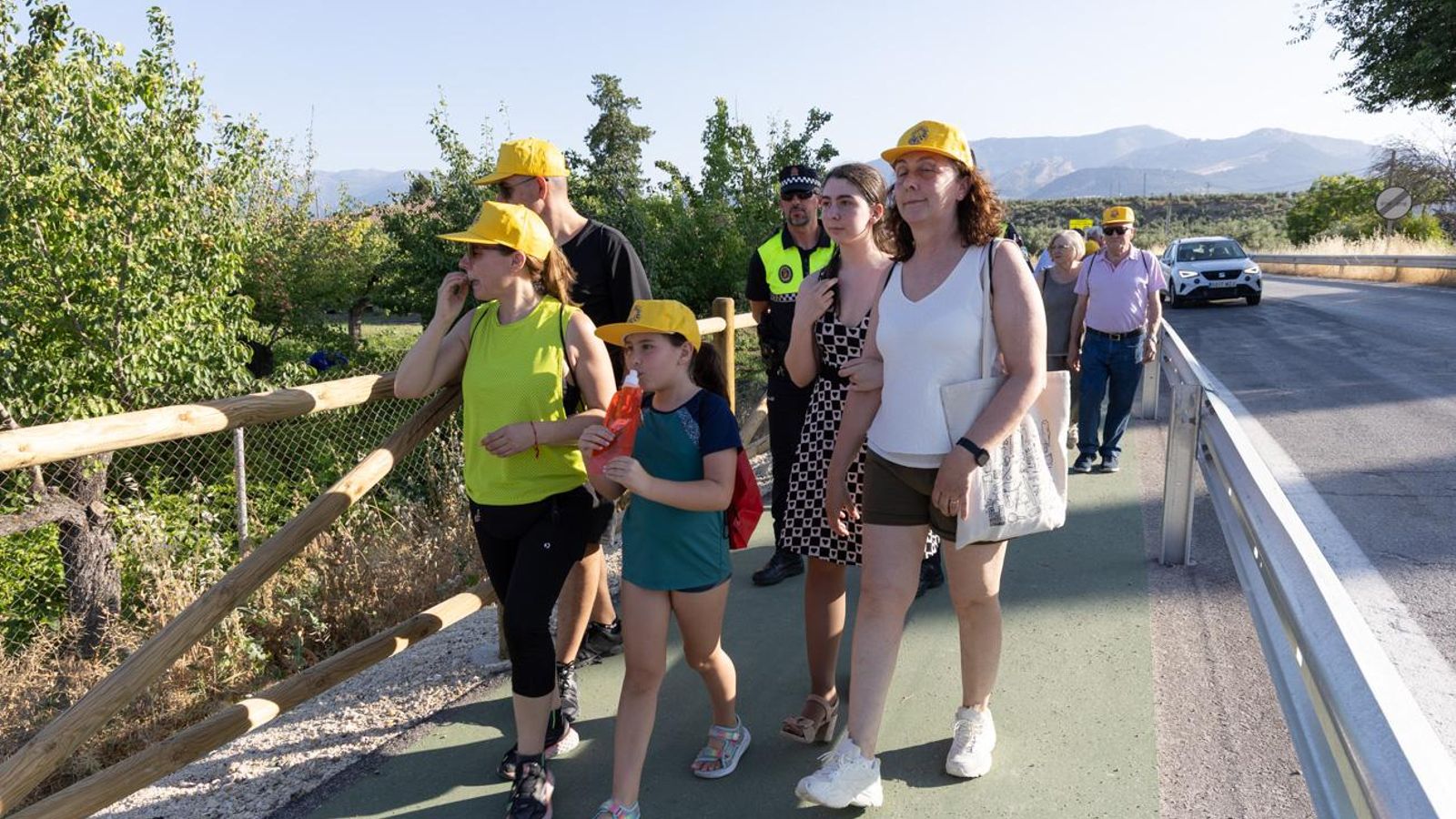 Inauguración del nuevo carril peatonal de la zona residencial Puente Tablas