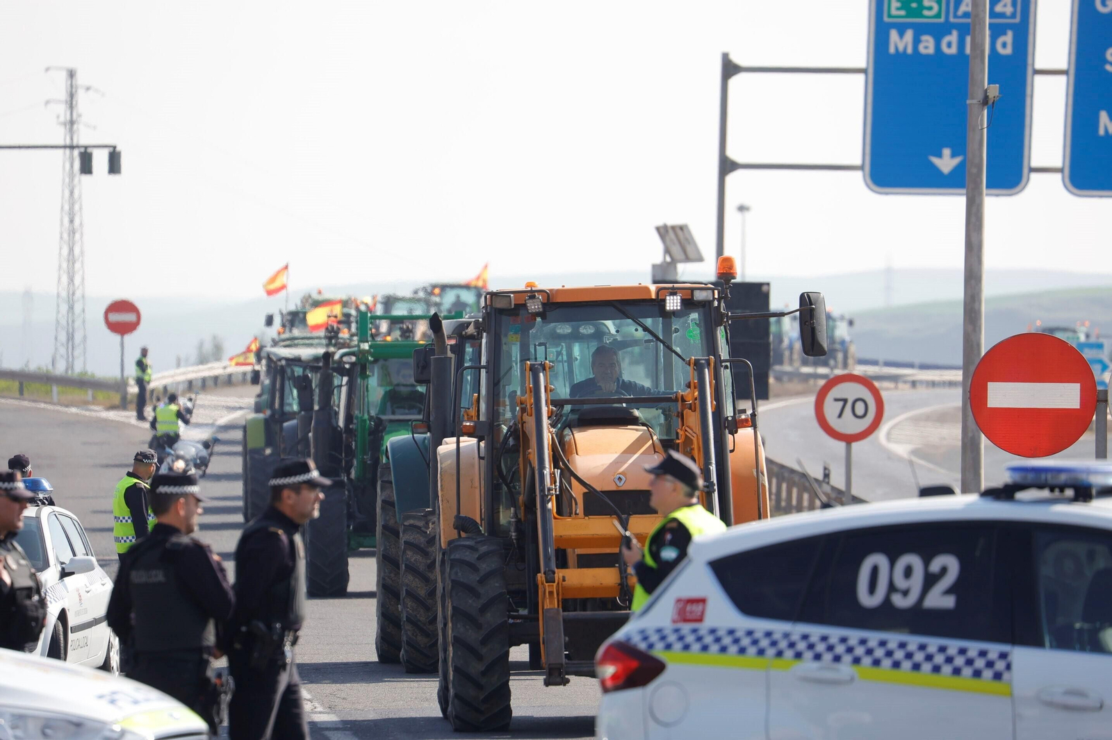 La protesta de los agricultores de Córdoba, en imágenes