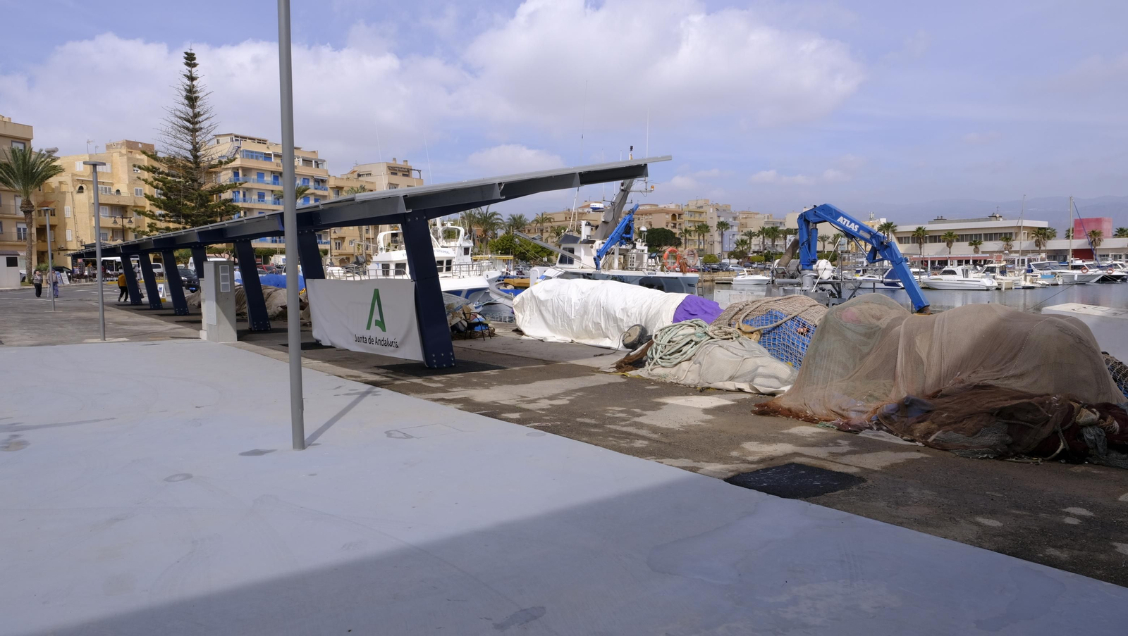 Imágenes de la inauguración de la Lonja del Puerto Pesquero de Roquetas de Mar