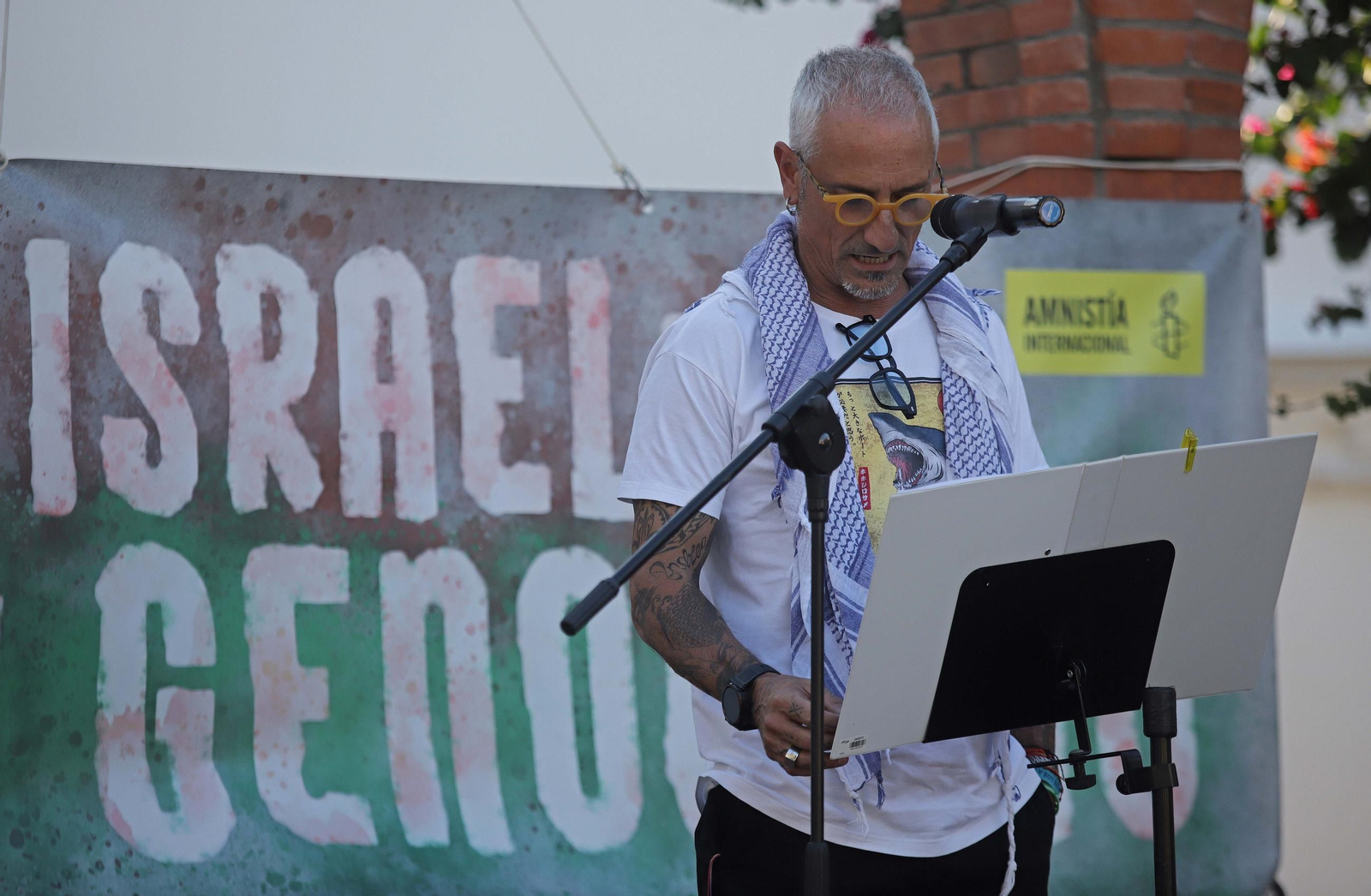 Fotos del acto en solidaridad con Gaza organizado por Amnistia Internacional en Algeciras