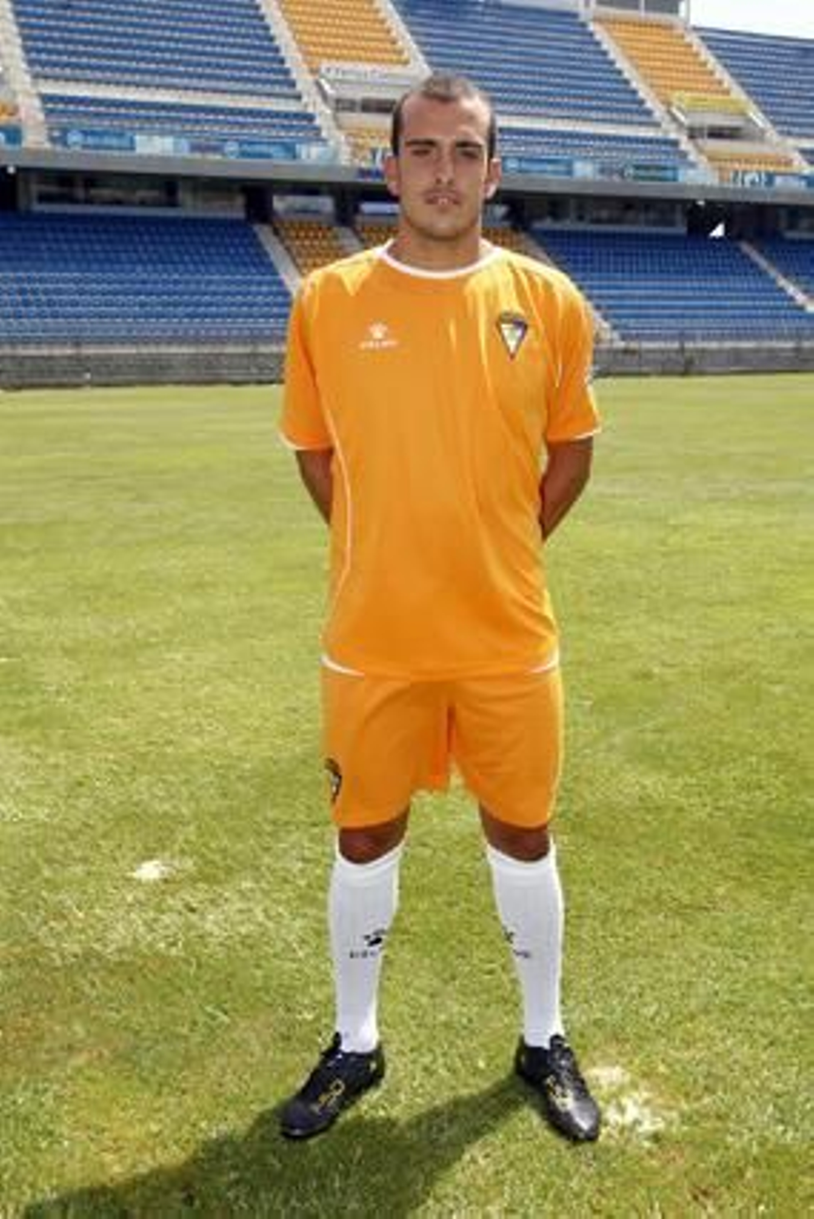 La gran sorpresa fue la indumentaria de coincidencia, que combina un naranja suave con detalles en blanco.

Foto: Jesus Marin