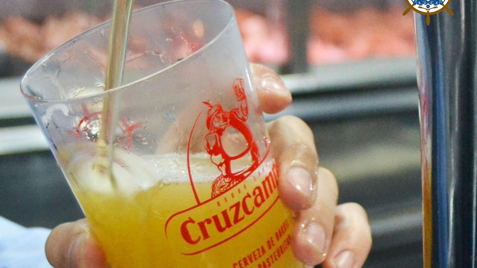 Cerveza Cruzcampo de la Cervecería La Ría