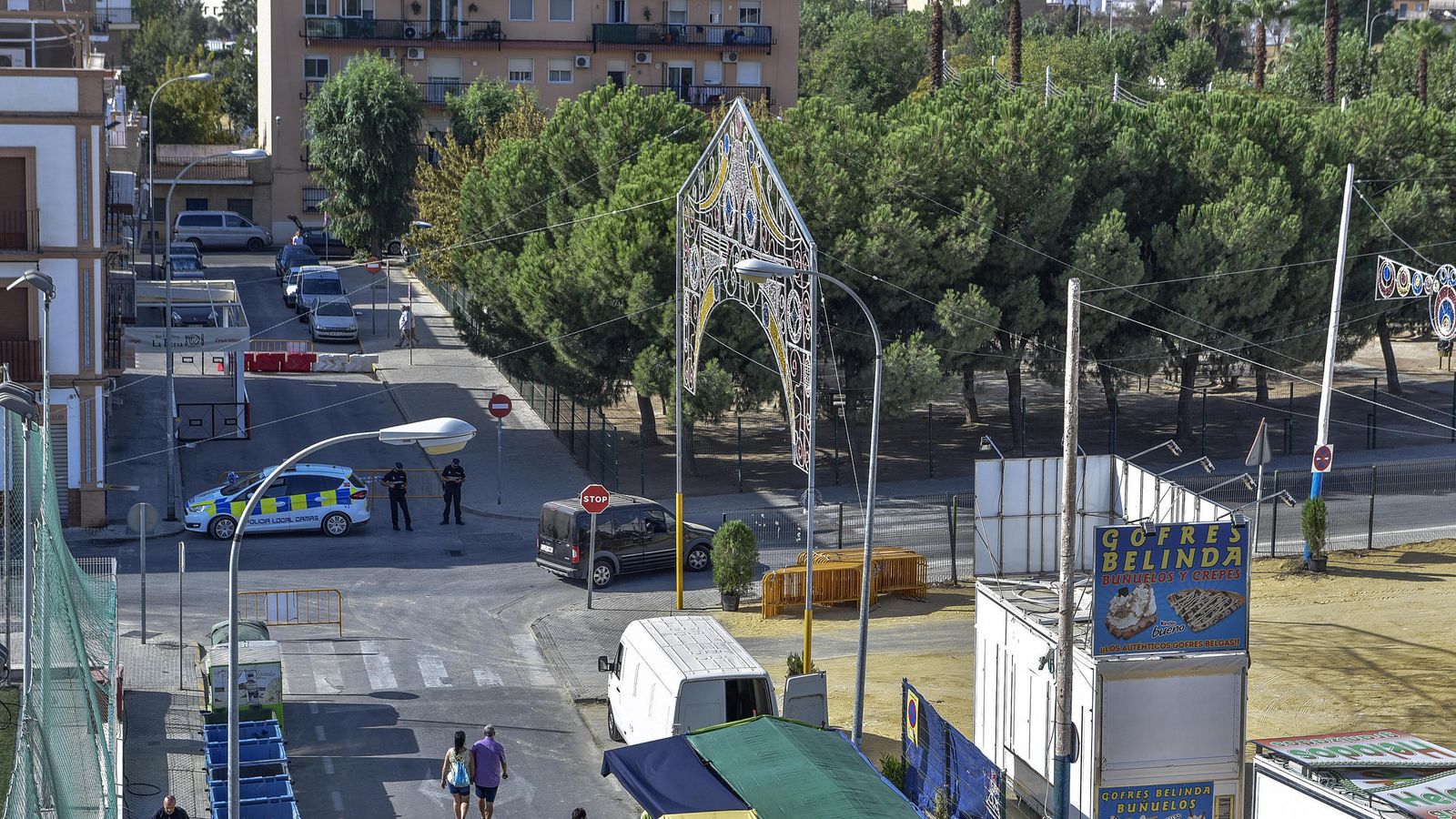 Otra perspectiva de la zona, que queda acotada al paso de coches y al aparcamiento.