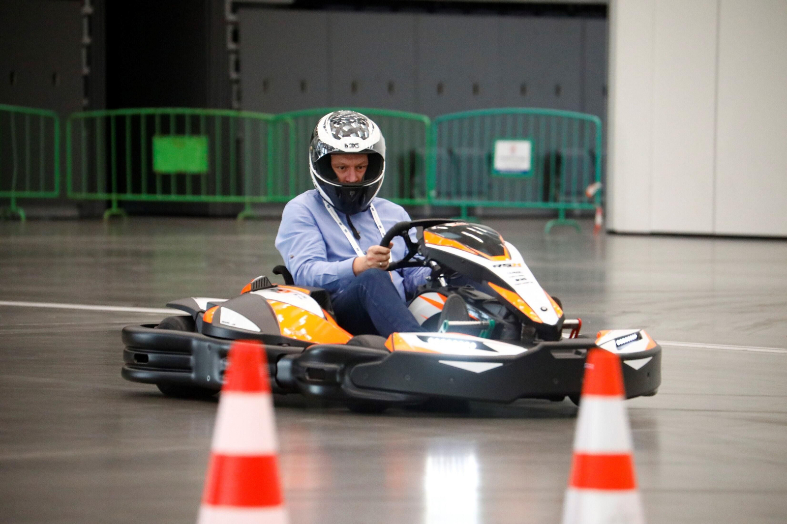 Las fotografías de la asamblea de la FIA en Córdoba: simuladores, karting y las novedades del automovilismo