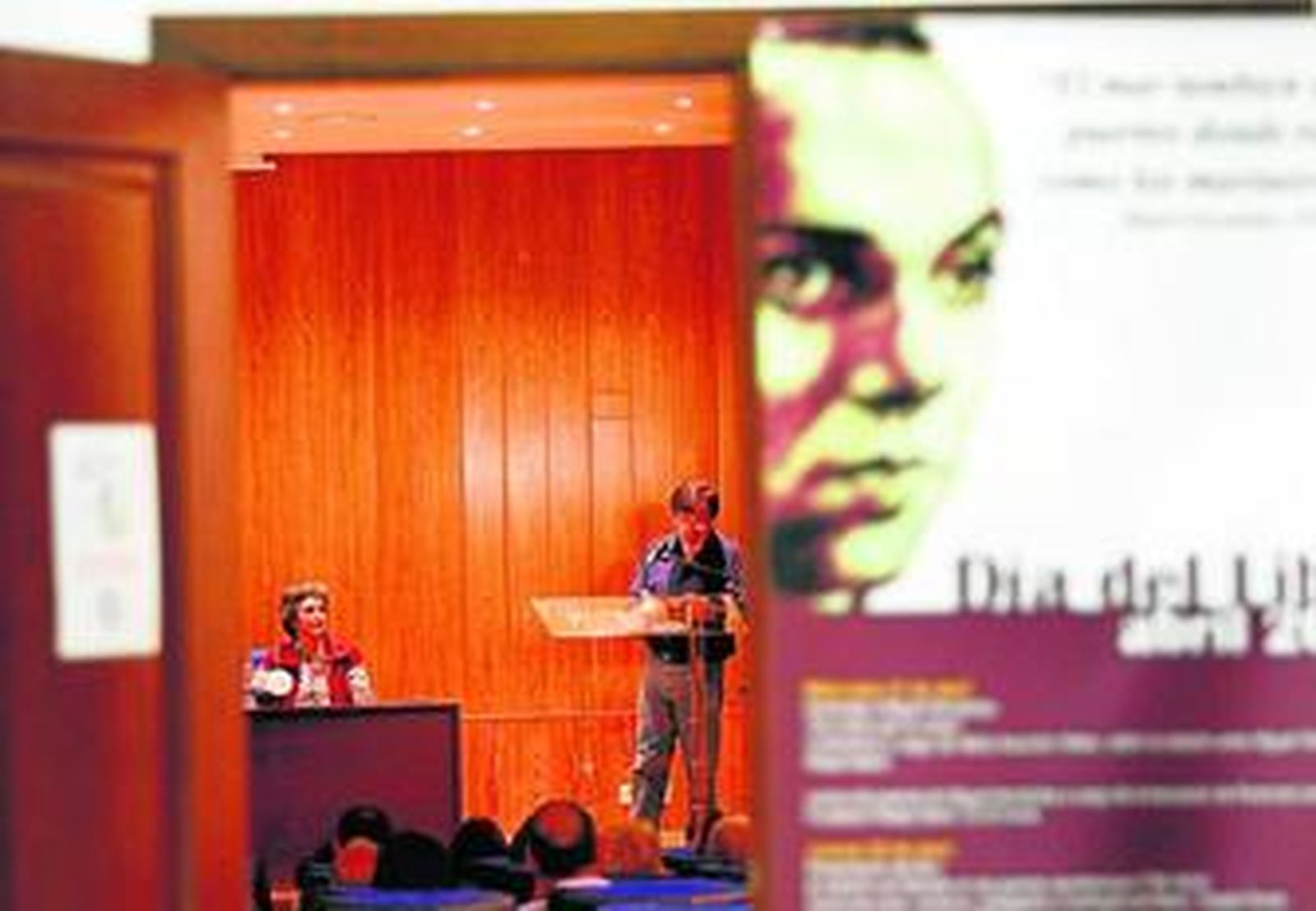 La Fundación Rafael Alberti acogió anoche una lectura de poemas.