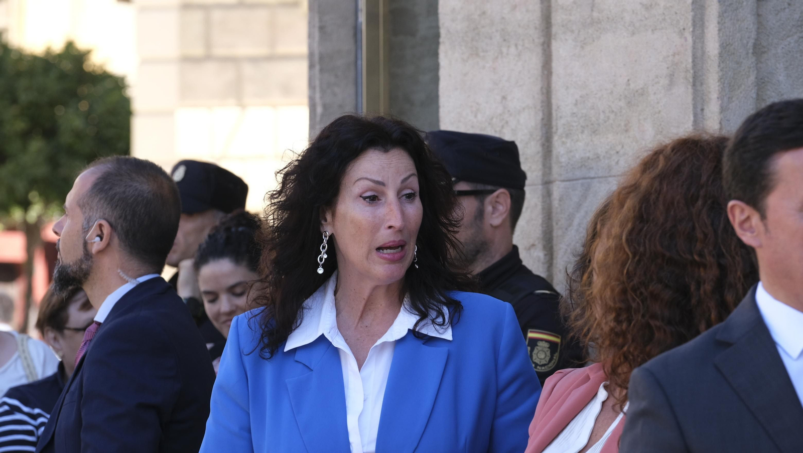 La Reina Sofía inaugura el I Congreso Internacional sobre ELA, en imágenes