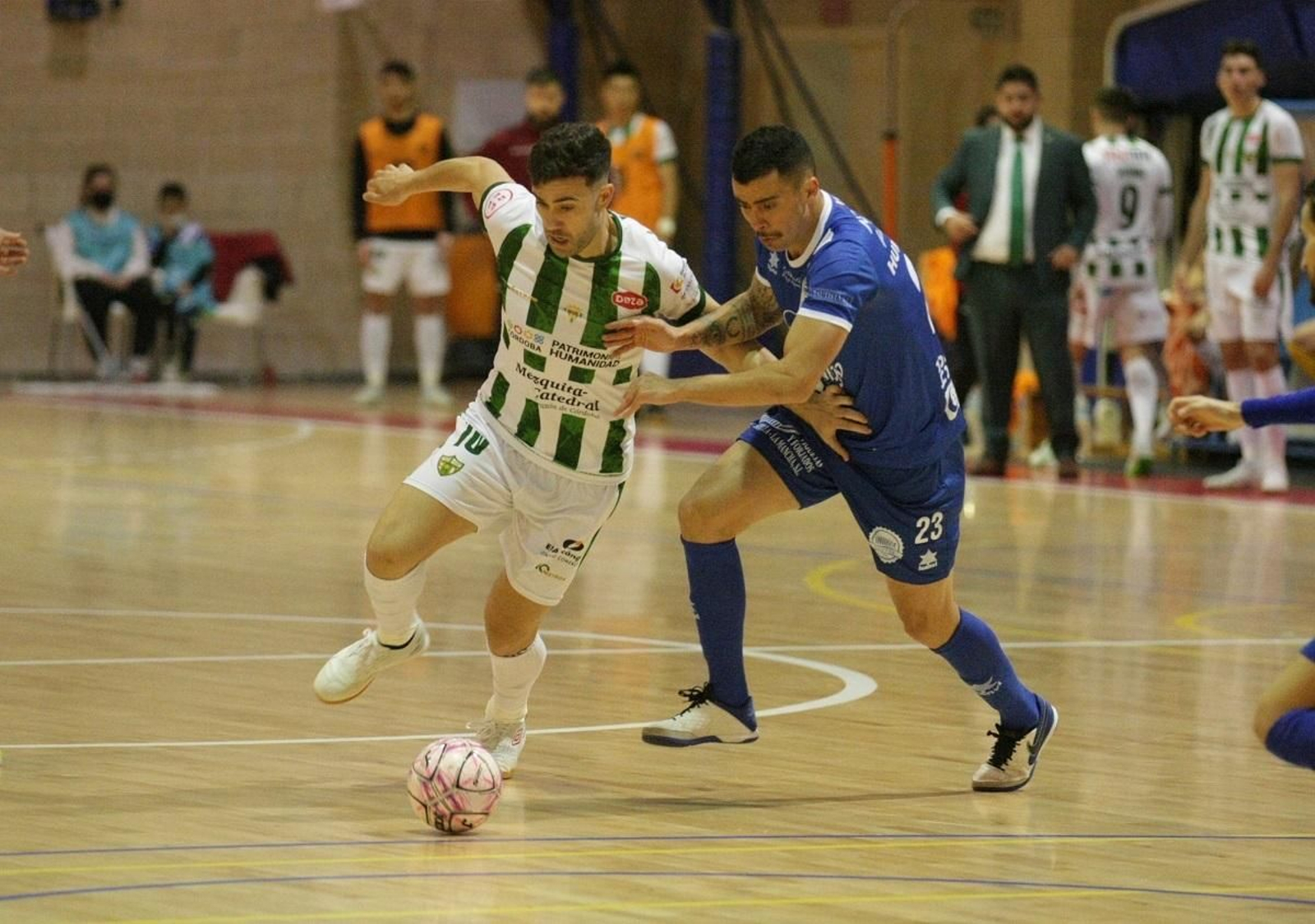 Las imágenes del empate del Córdoba Futsal en Manzanares