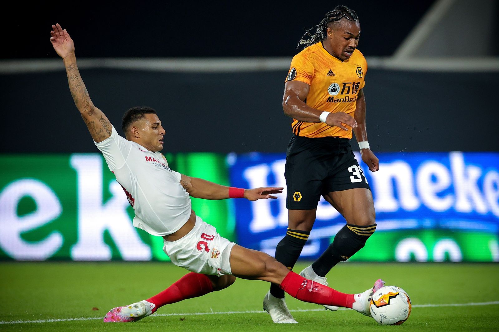 Las imágenes del Wolverhampton-Sevilla