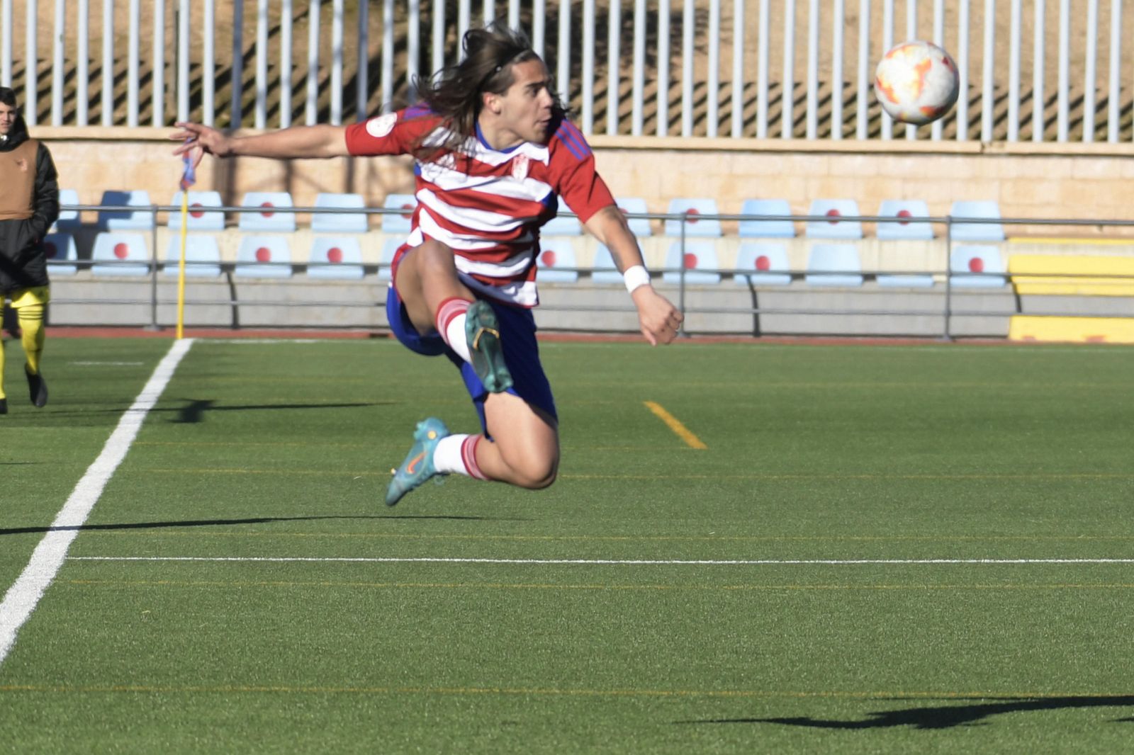Mauro Zalazar realiza un control orientado.