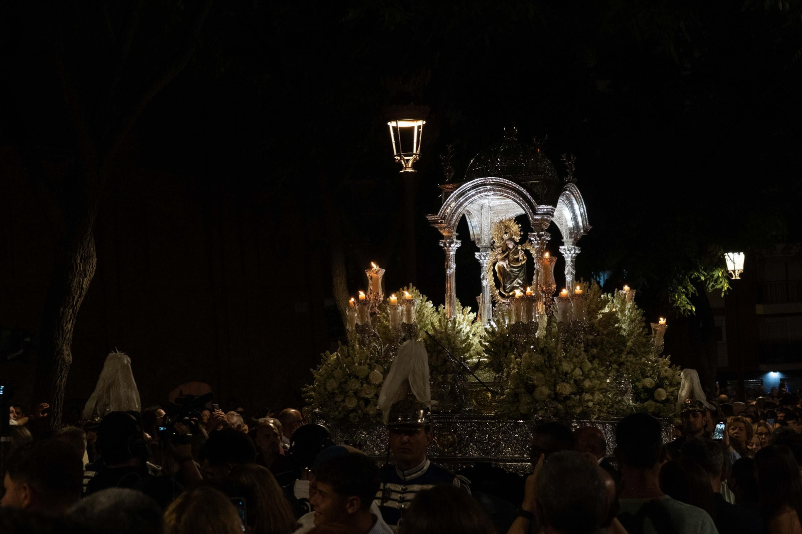 Imágenes del traslado de Nuestra Señora de la Cinta a la Parroquia Mayor de San Pedro