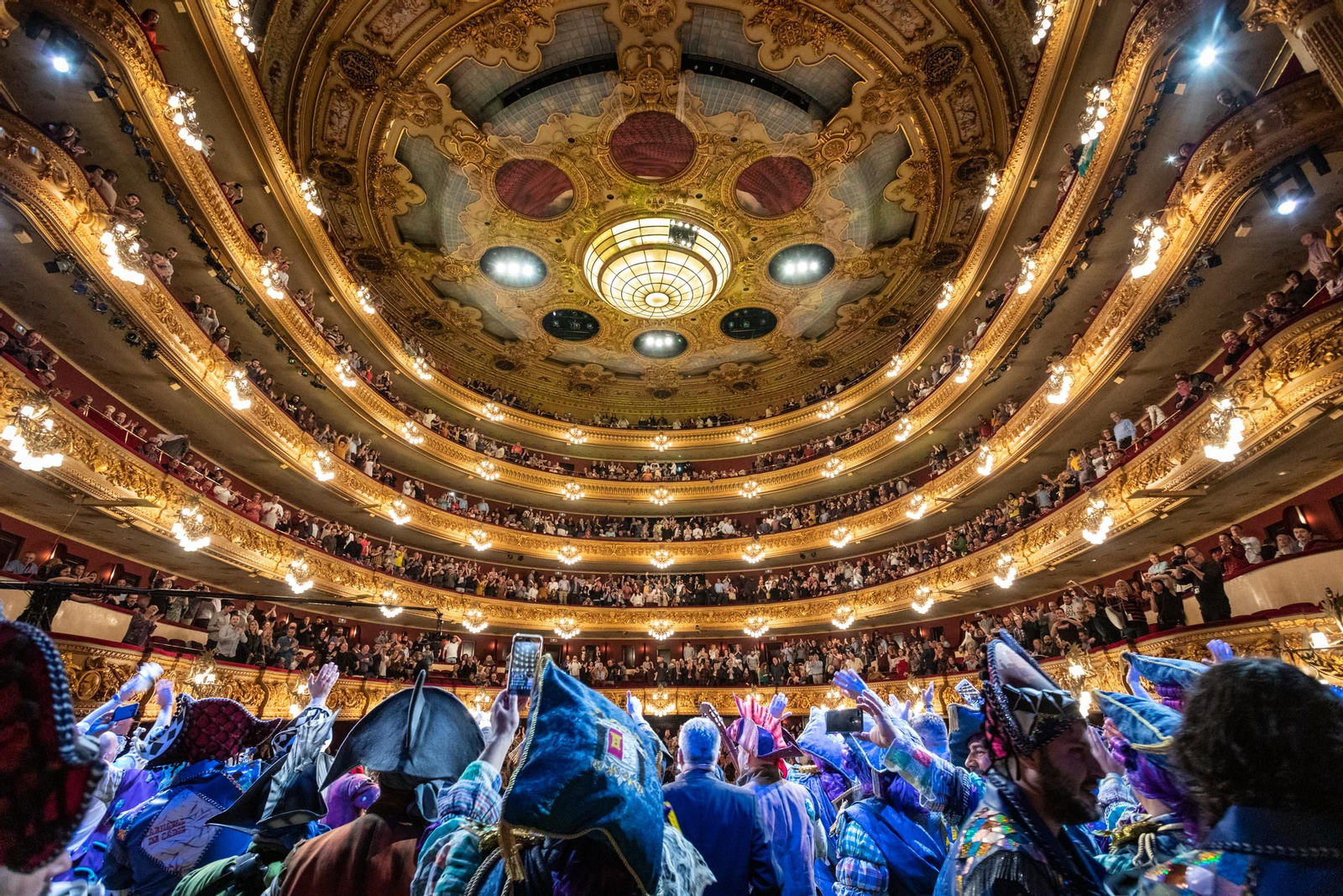 Fin de fiesta en el Liceo