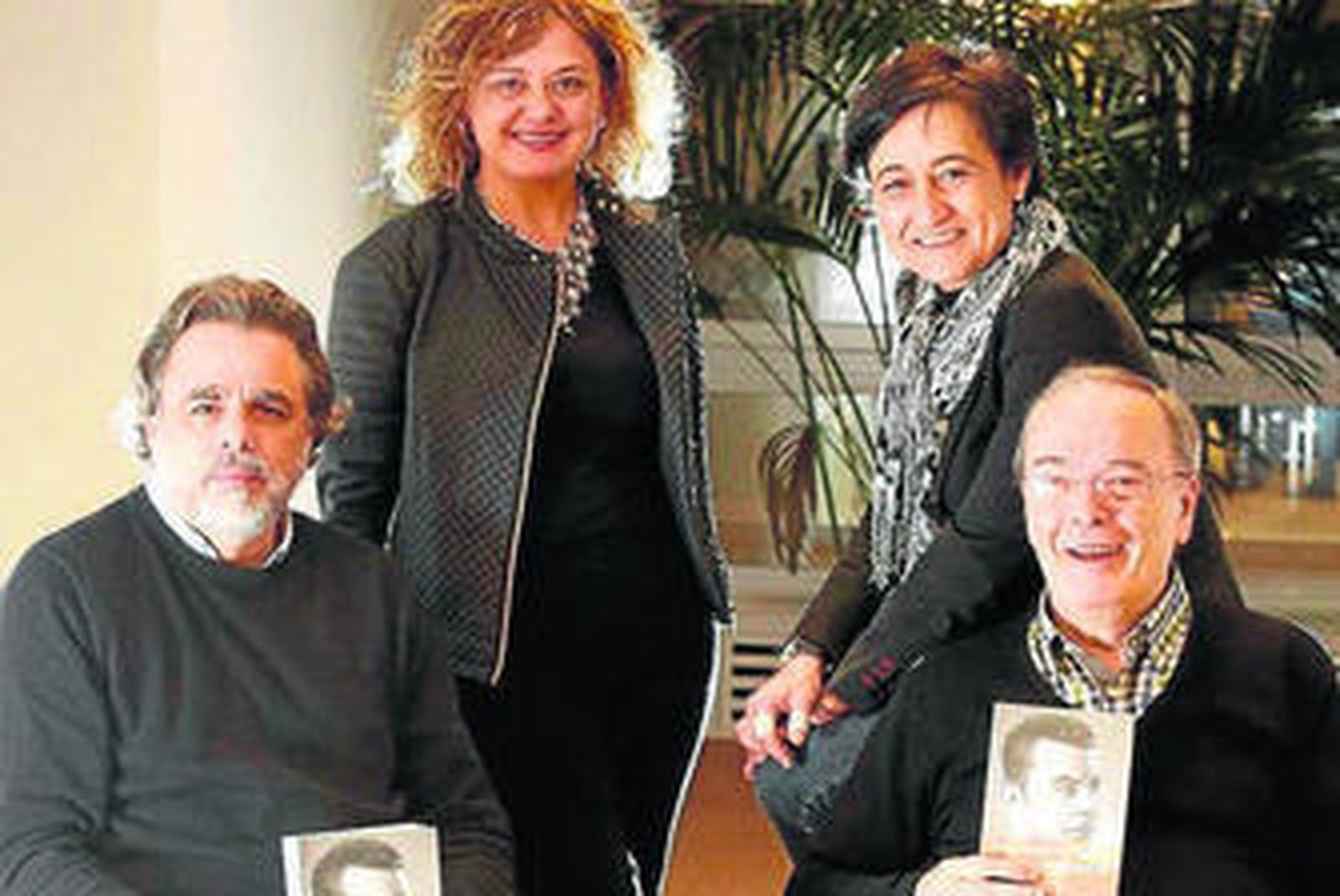Sánchez Menéndez, Blanca Flores, Candela Moreno y Antonio  Hernández.