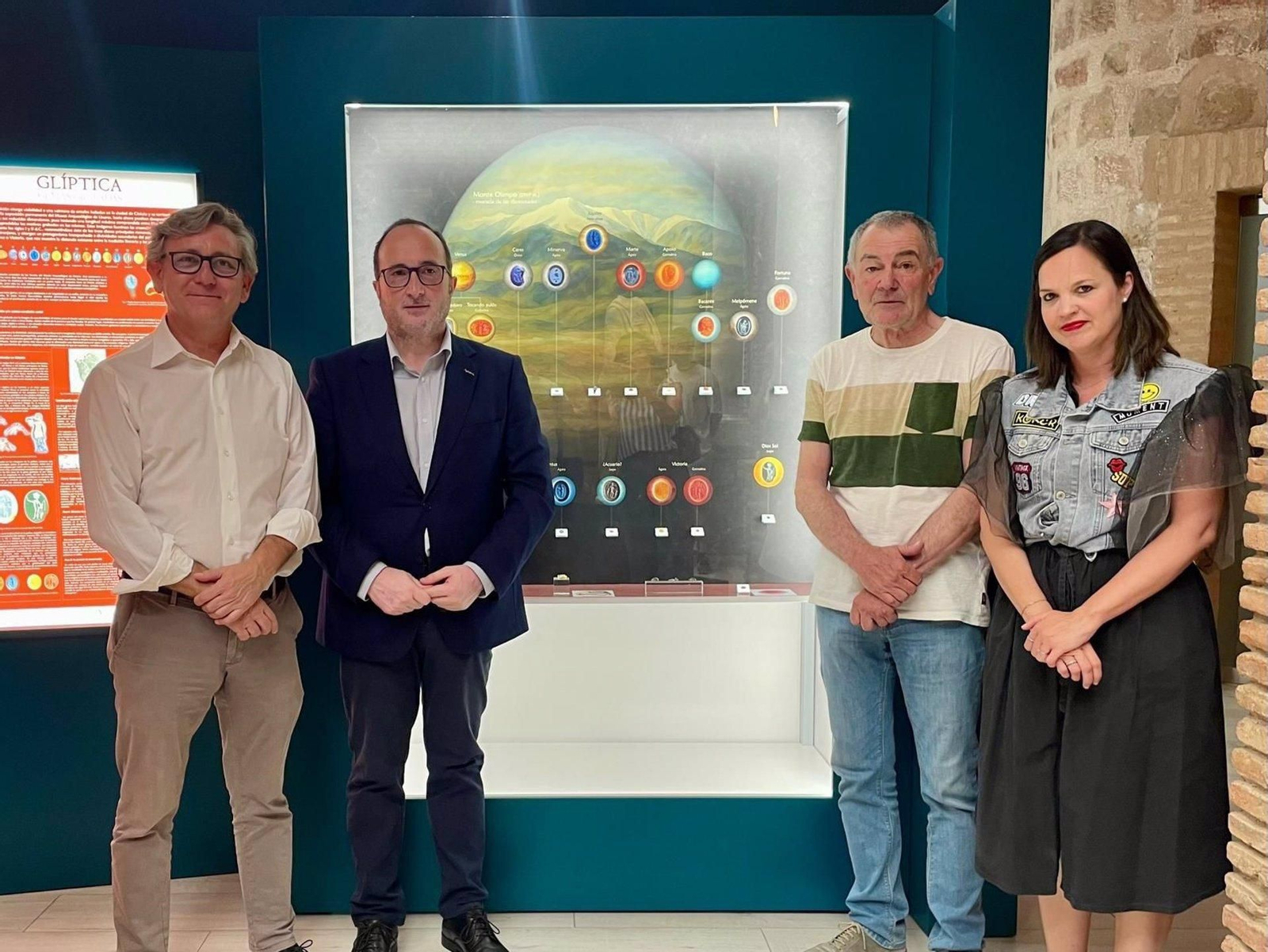 El delegado de Cultura, José Ayala, participó en la presentación de esta exposición.