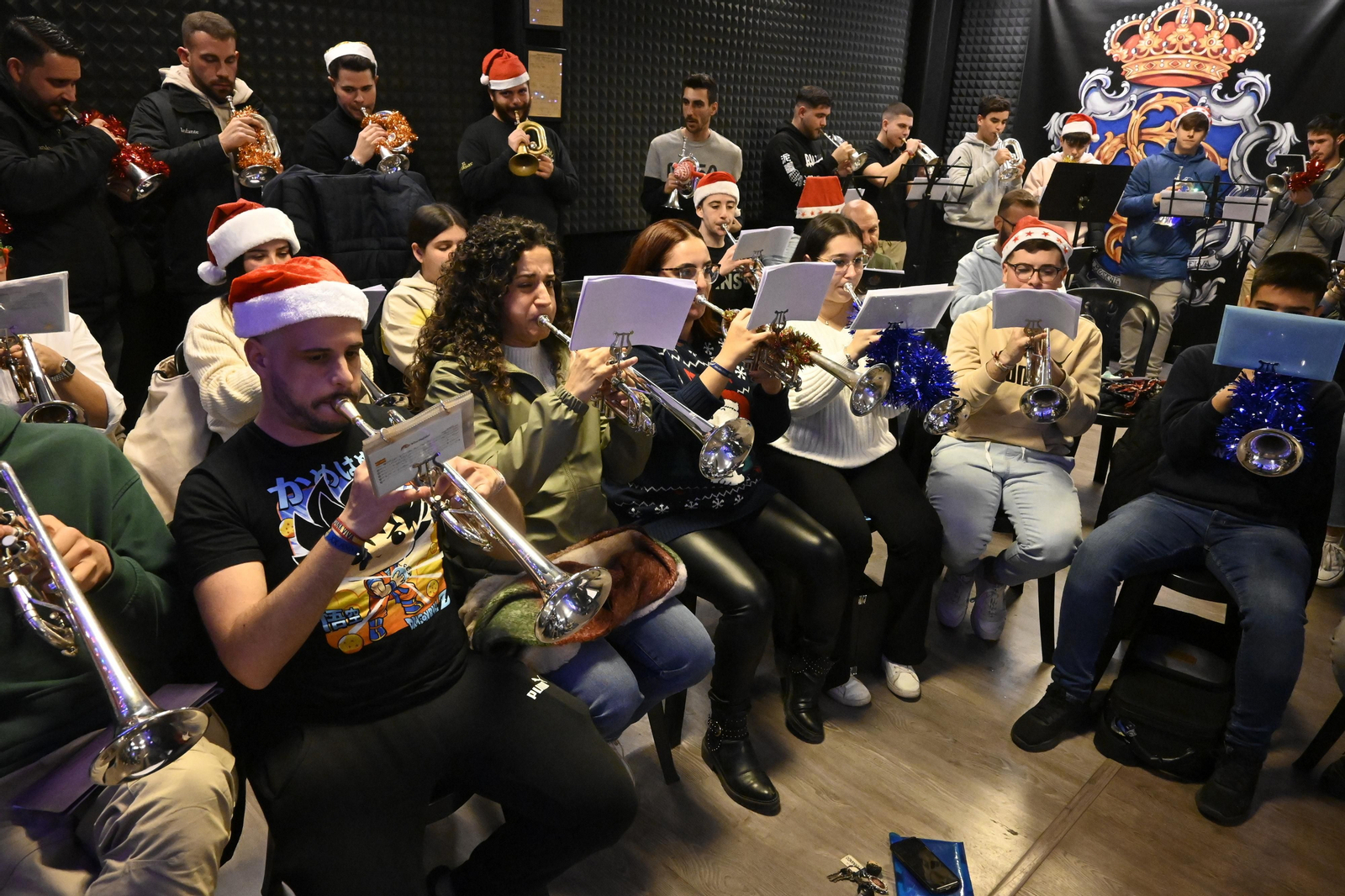 Ensayo preparatorio de la AM Santa Cruz para la cabalgata de Reyes Magos, en Imágenes