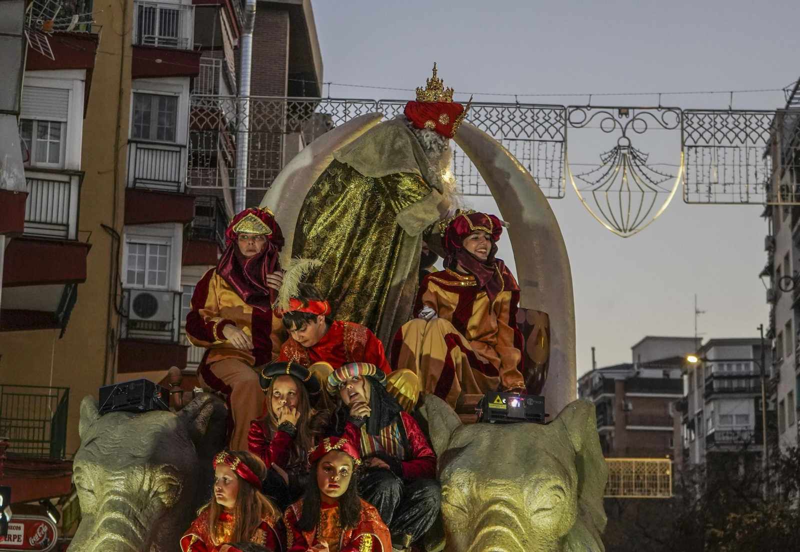 La cabalgata de los Reyes Magos de Granada, en imágenes