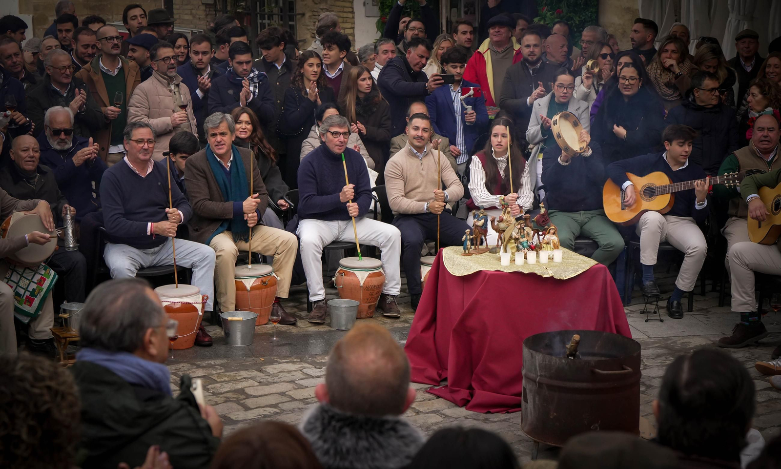 La zambomba mañanera de Jerez, en imágenes