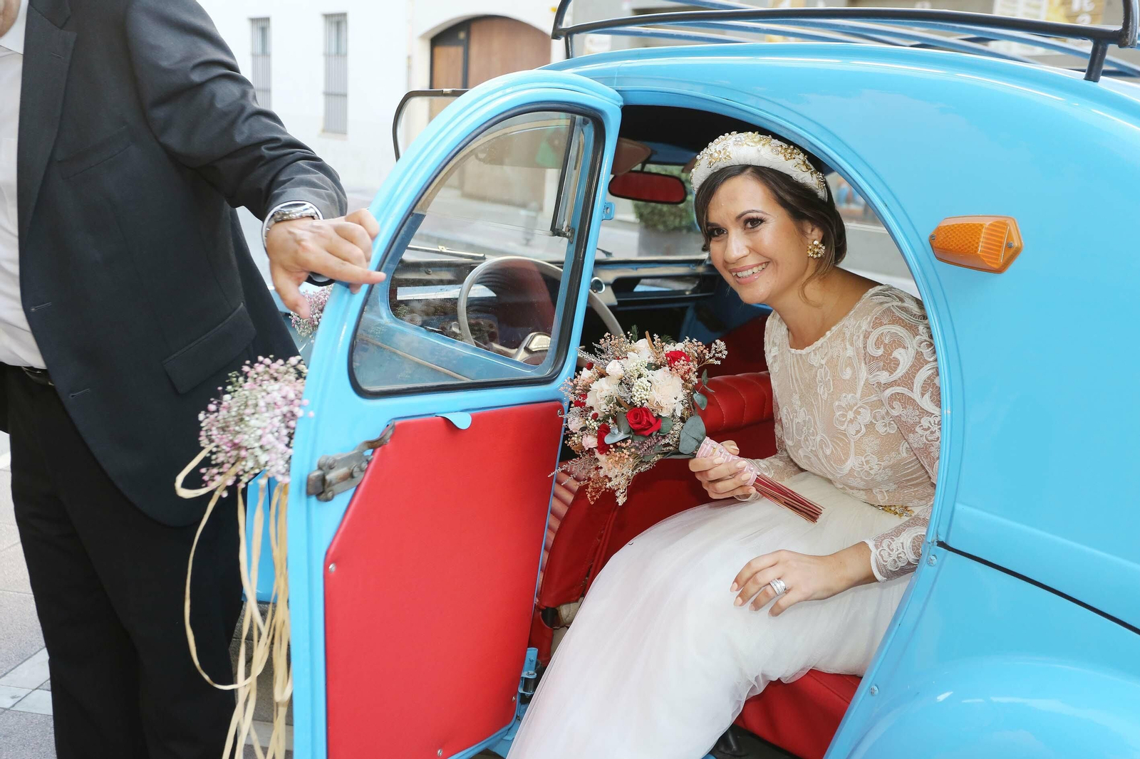 Boda de Lorenzo Amor e Irene Galisteo en la Basílica de La Merced