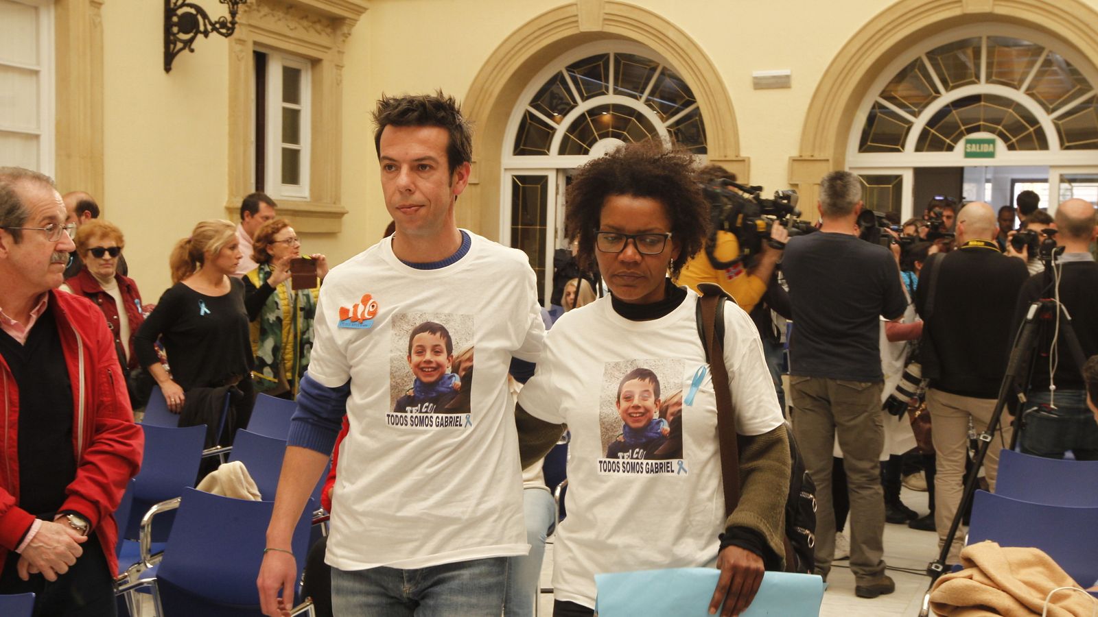 Ana Julia Quezada durante los tensos días de búsqueda de Gabriel apoyando a su pareja, el padre del menor